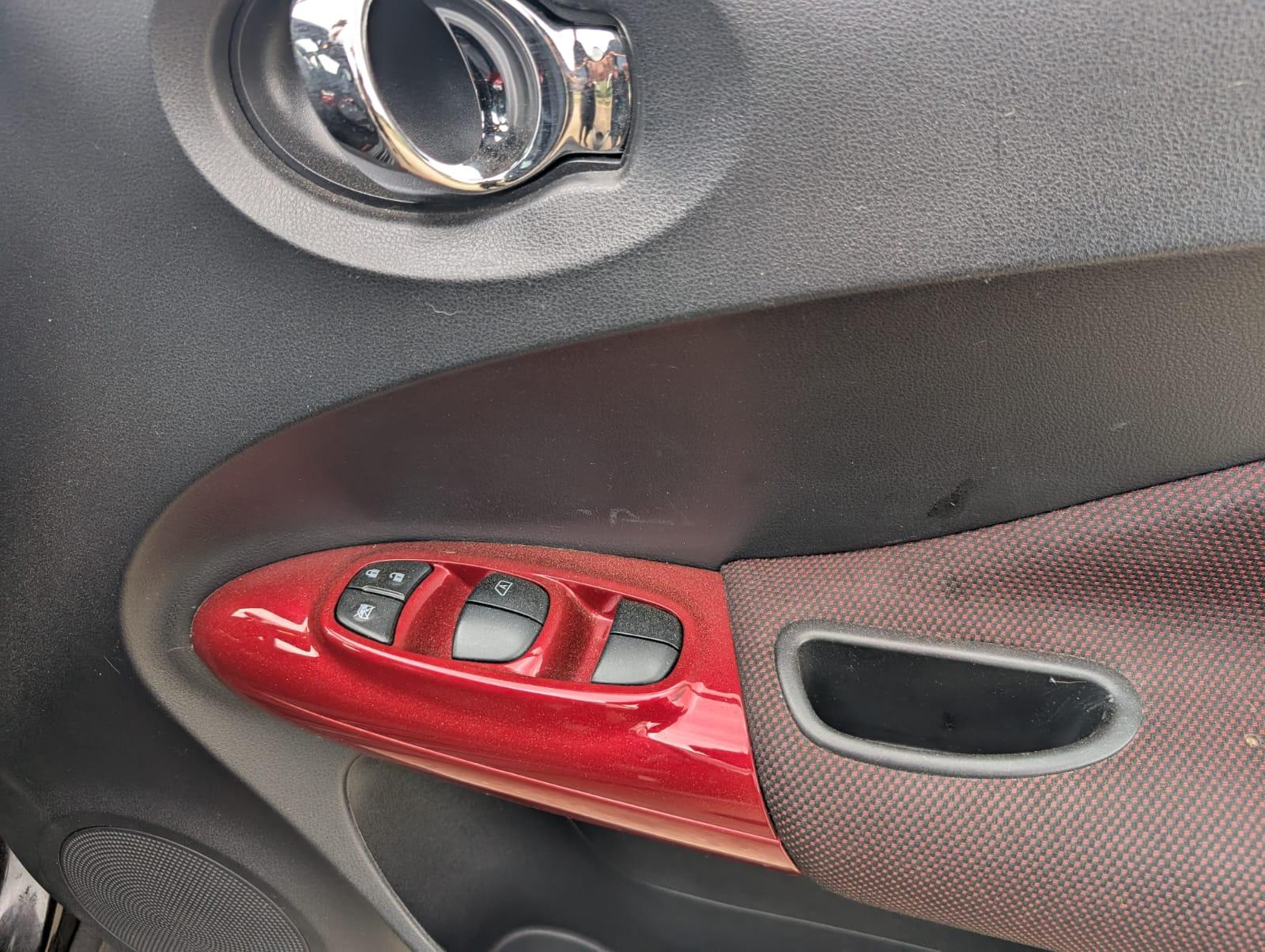 Nissan Juke 1.6 N-Connecta SUV 5dr Petrol XTRON Euro 6 (117 ps)
