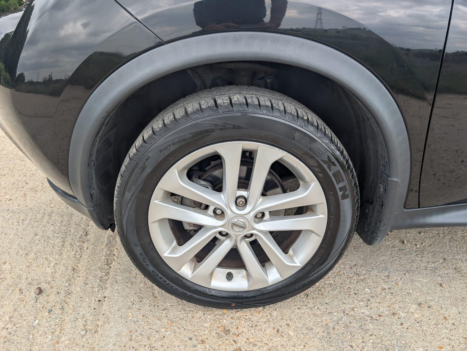 Nissan Juke 1.6 N-Connecta SUV 5dr Petrol XTRON Euro 6 (117 ps)