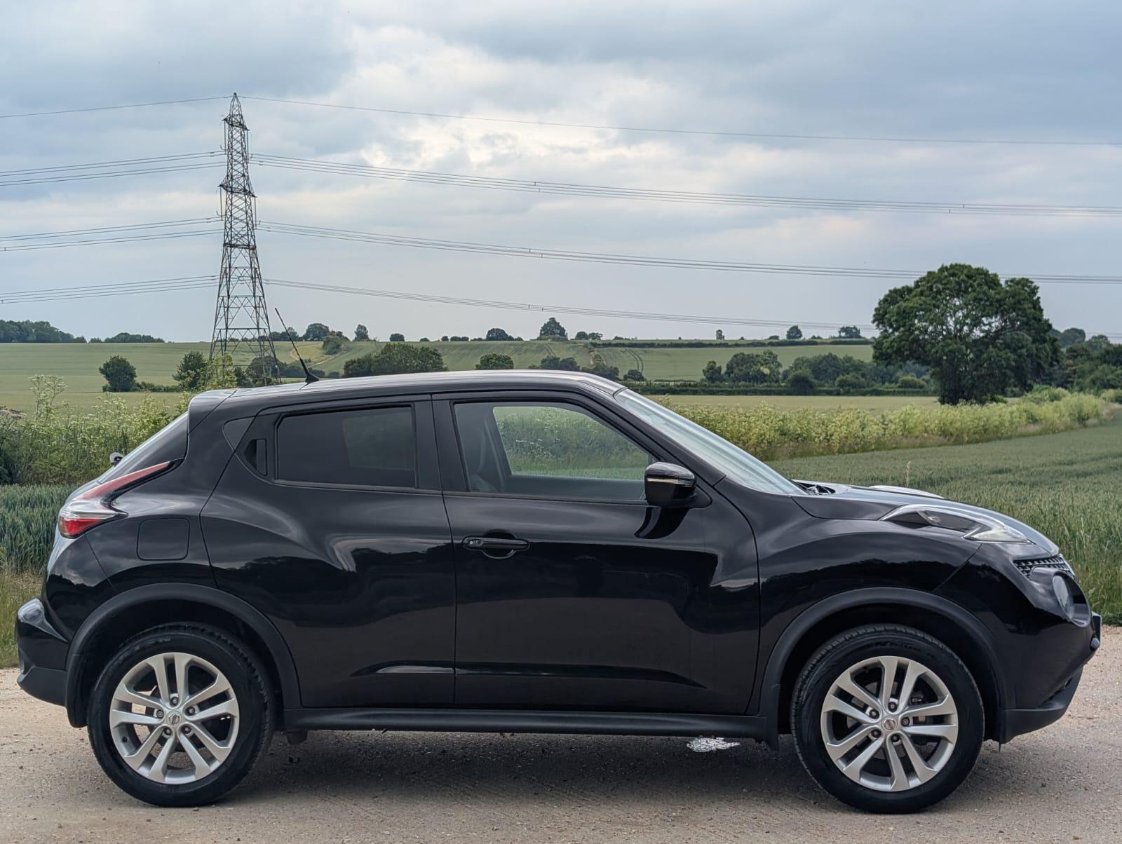 Nissan Juke 1.6 N-Connecta SUV 5dr Petrol XTRON Euro 6 (117 ps)