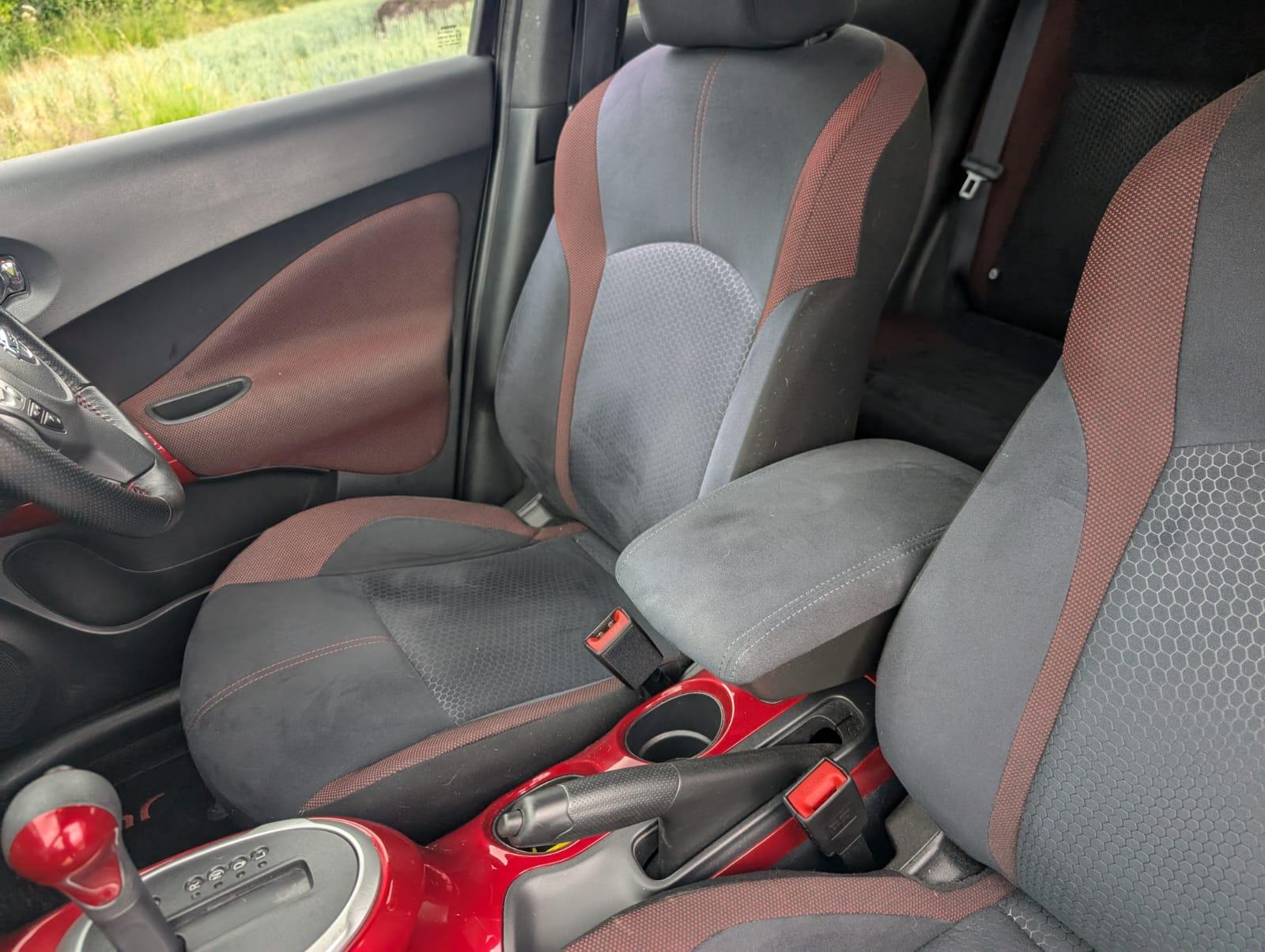 Nissan Juke 1.6 N-Connecta SUV 5dr Petrol XTRON Euro 6 (117 ps)