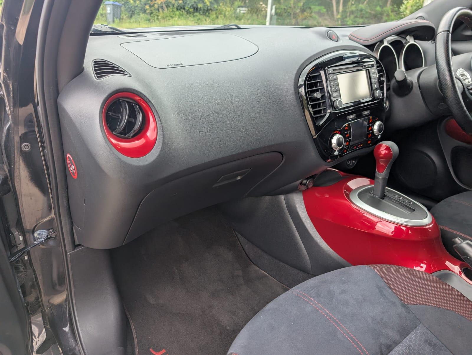 Nissan Juke 1.6 N-Connecta SUV 5dr Petrol XTRON Euro 6 (117 ps)