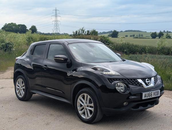Nissan Juke 1.6 N-Connecta SUV 5dr Petrol XTRON Euro 6 (117 ps)