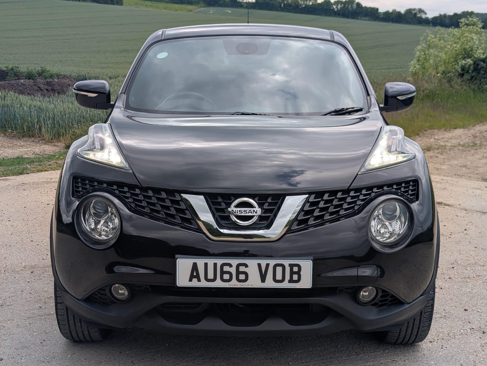 Nissan Juke 1.6 N-Connecta SUV 5dr Petrol XTRON Euro 6 (117 ps)