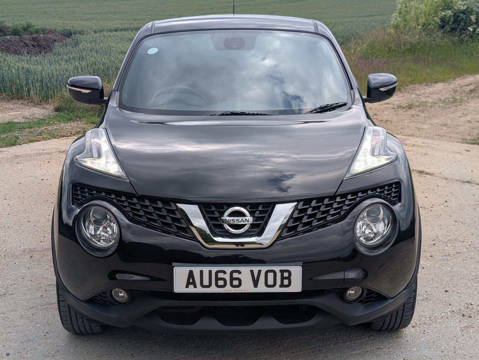 Nissan Juke 1.6 N-Connecta SUV 5dr Petrol XTRON Euro 6 (117 ps)