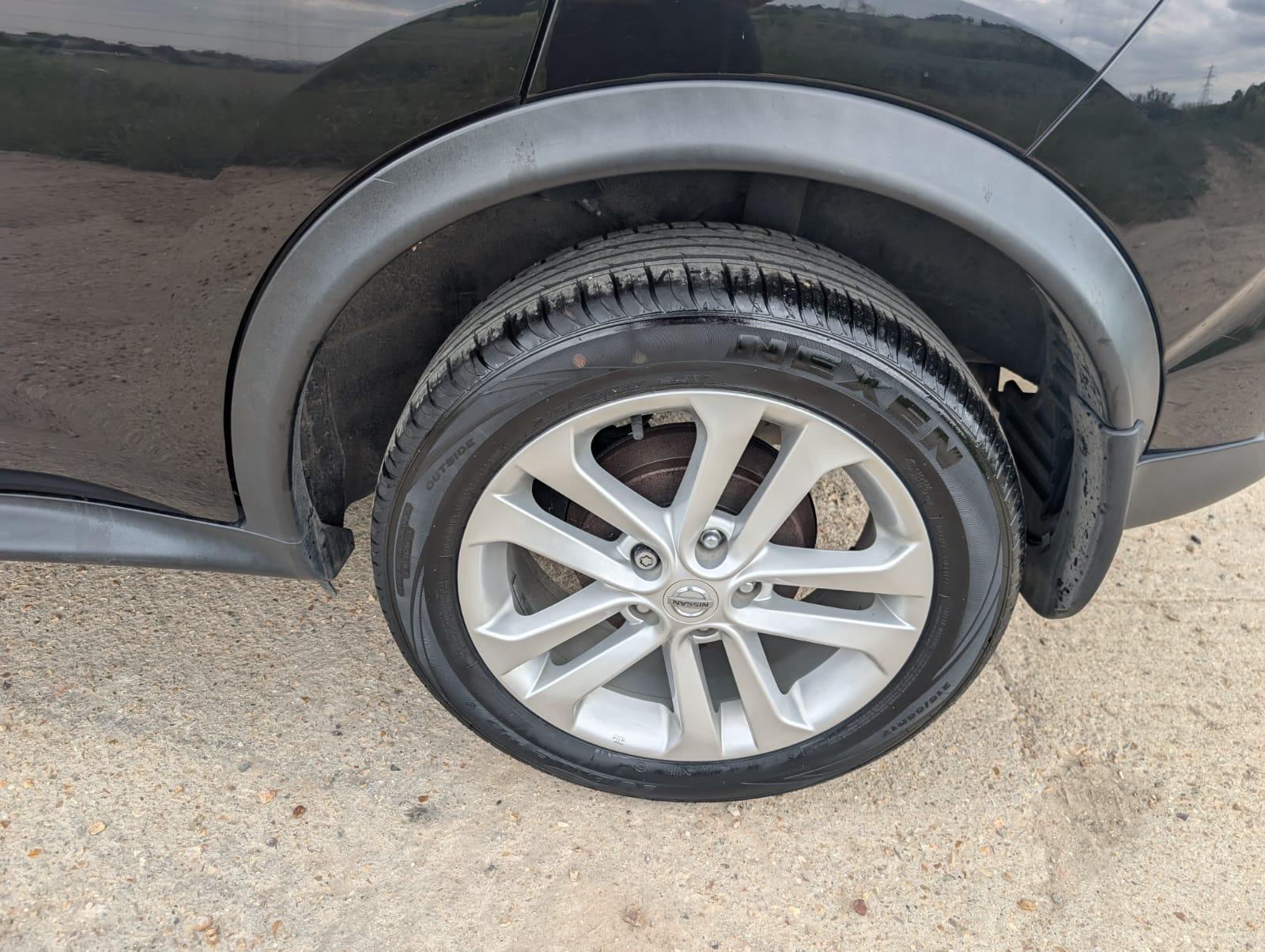 Nissan Juke 1.6 N-Connecta SUV 5dr Petrol XTRON Euro 6 (117 ps)