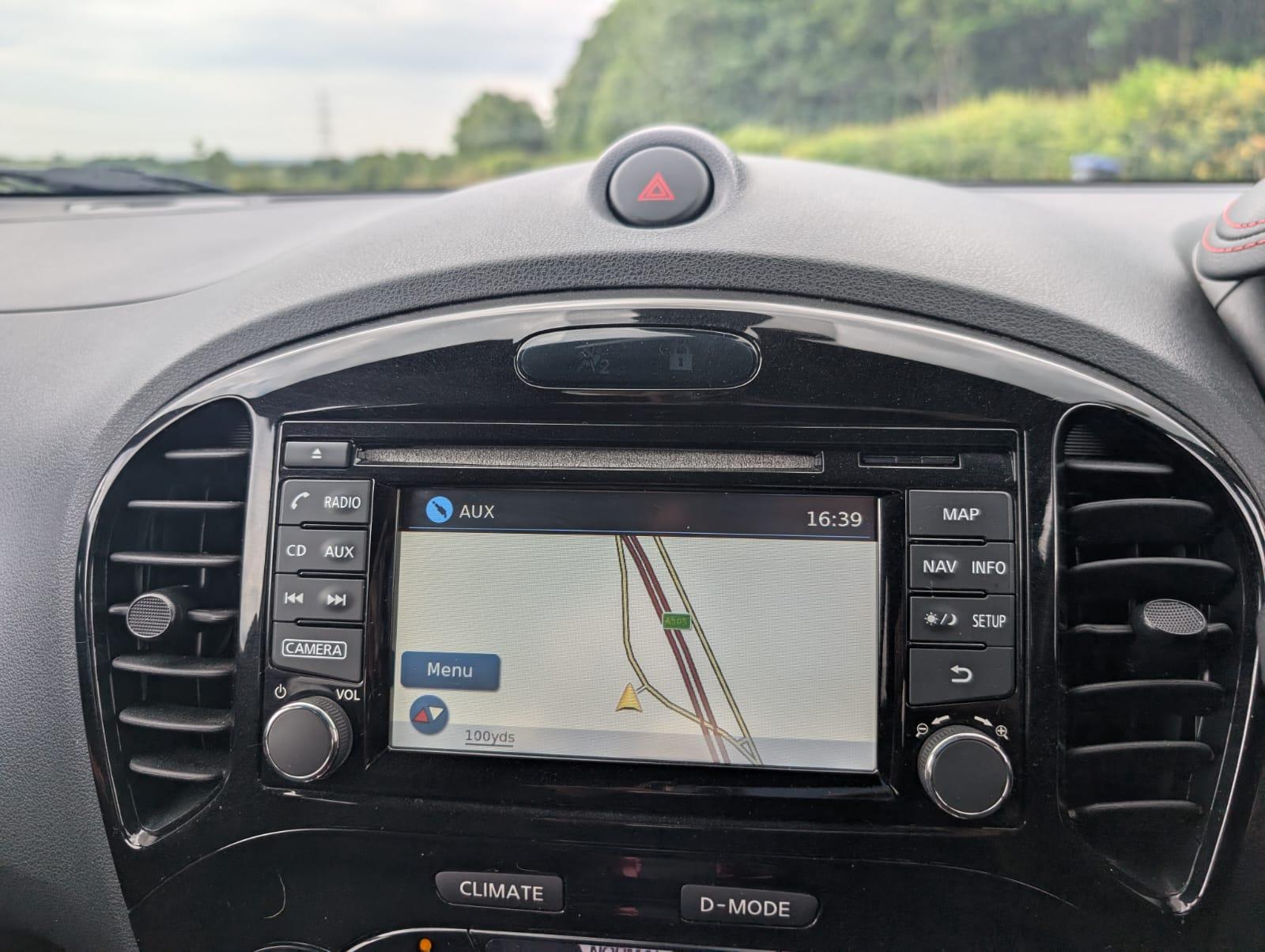 Nissan Juke 1.6 N-Connecta SUV 5dr Petrol XTRON Euro 6 (117 ps)