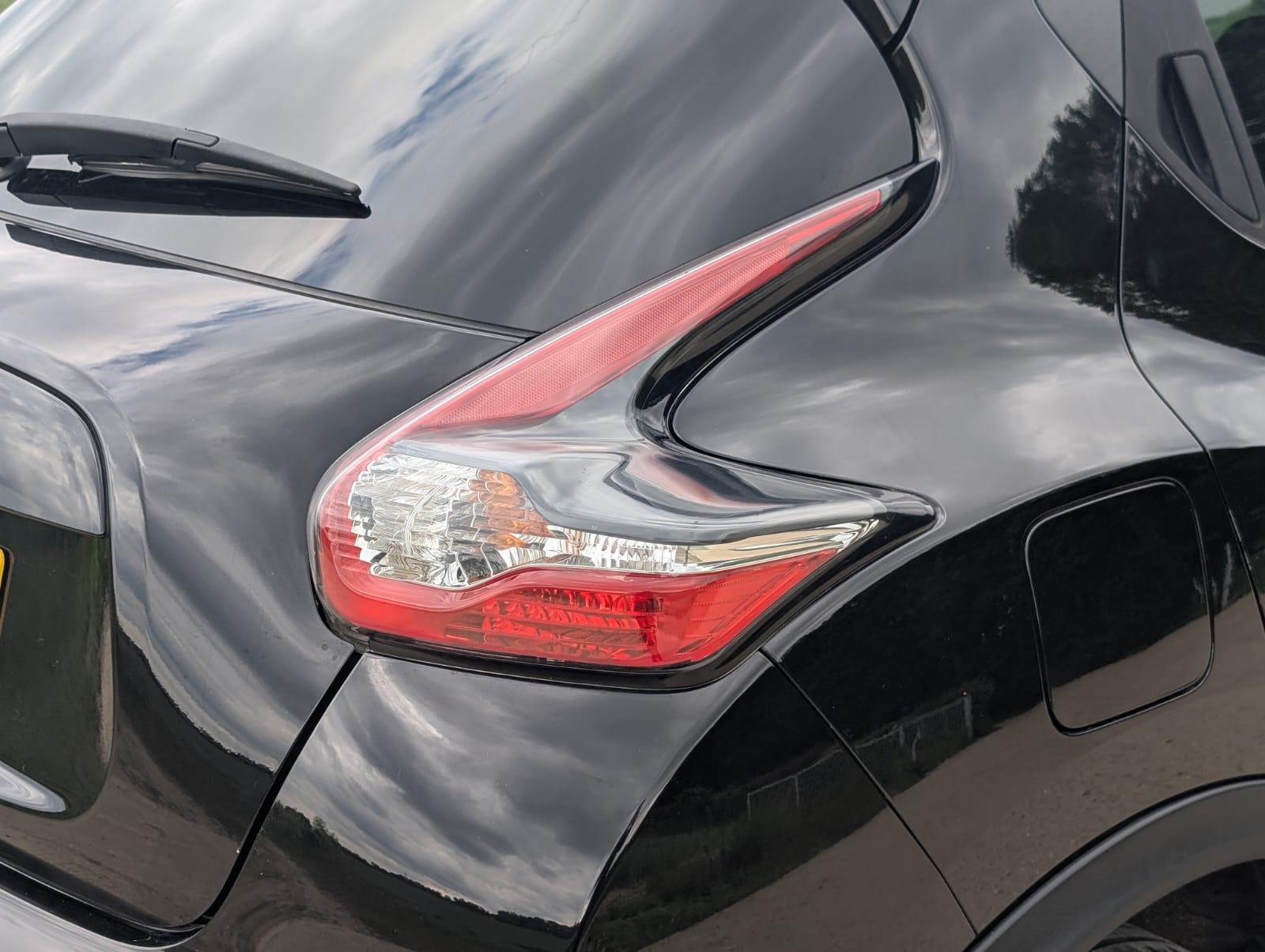 Nissan Juke 1.6 N-Connecta SUV 5dr Petrol XTRON Euro 6 (117 ps)