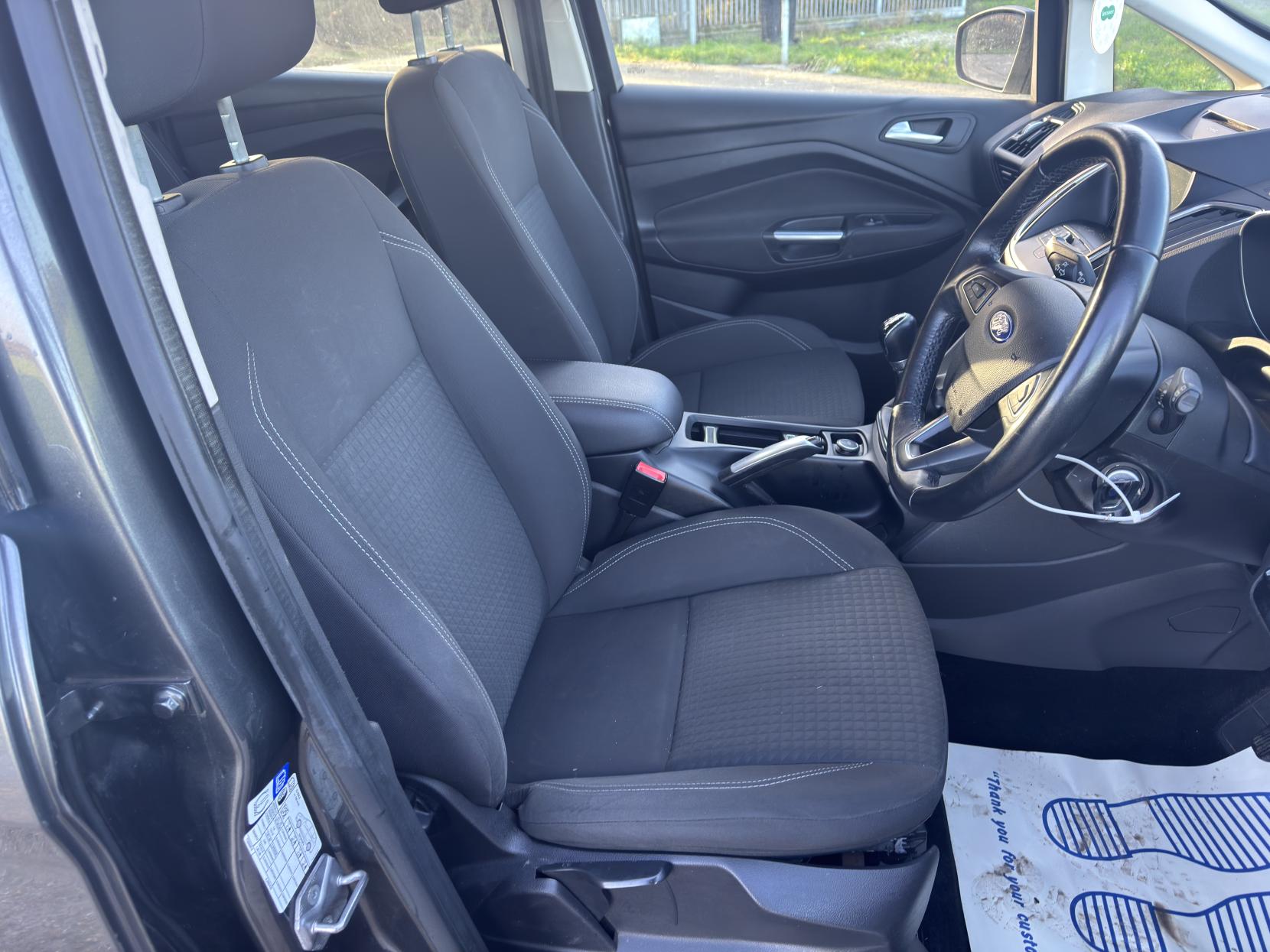 Ford C-Max 1.6 Ti-VCT Zetec MPV 5dr Petrol Manual Euro 6 (125 ps)