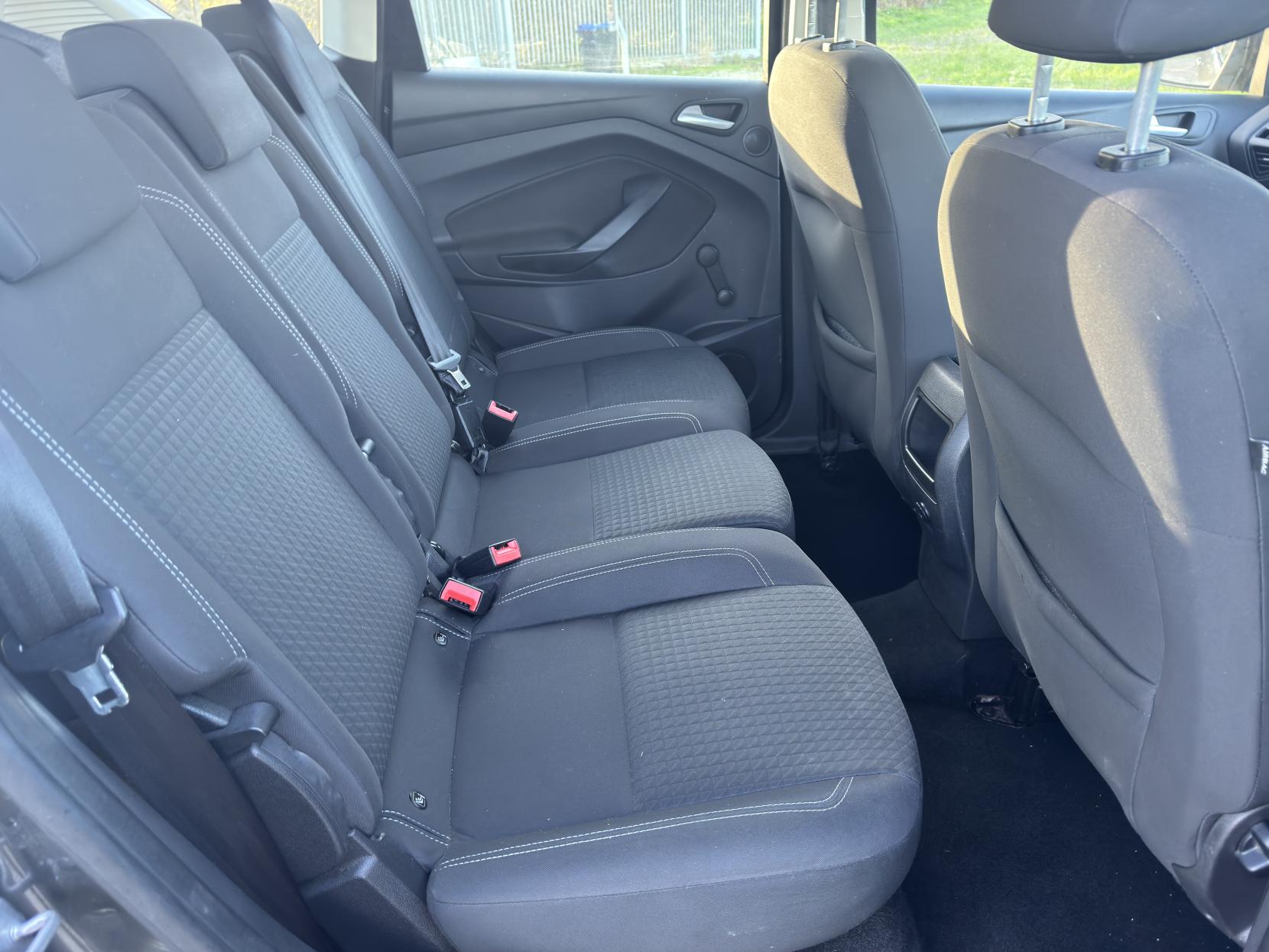 Ford C-Max 1.6 Ti-VCT Zetec MPV 5dr Petrol Manual Euro 6 (125 ps)