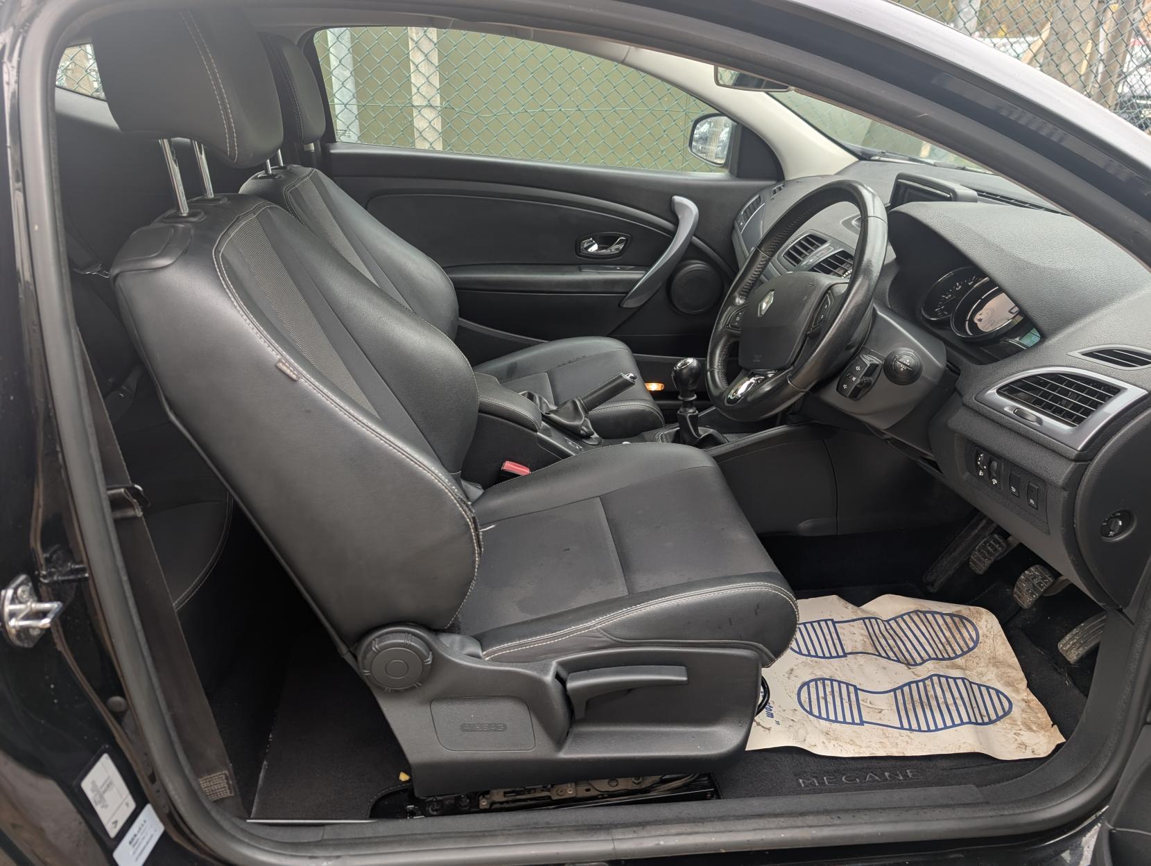 Renault Megane 1.5 dCi Dynamique Nav Coupe 3dr Diesel Manual Euro 6 (s/s) (110 ps)