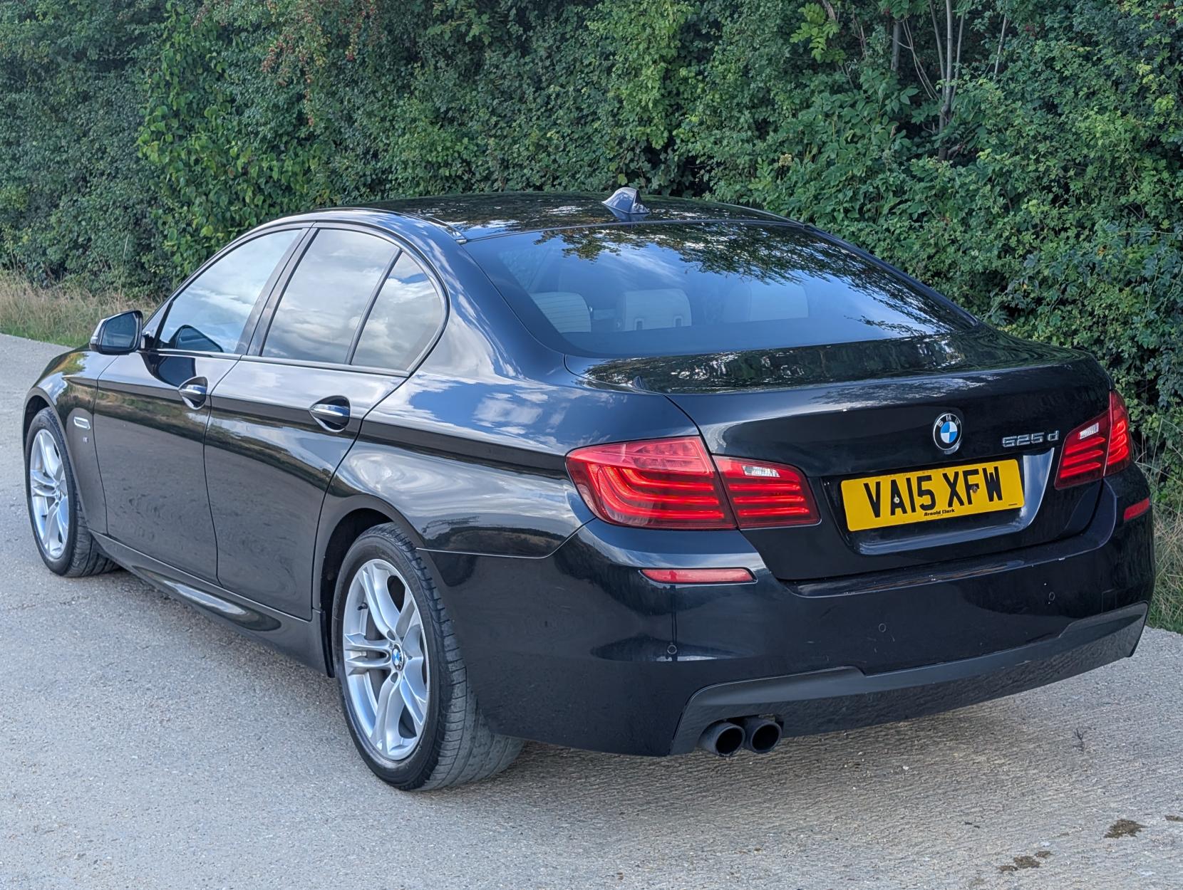 BMW 5 Series 2.0 525d M Sport Saloon 4dr Diesel Auto Euro 6 (s/s) (218 ps)