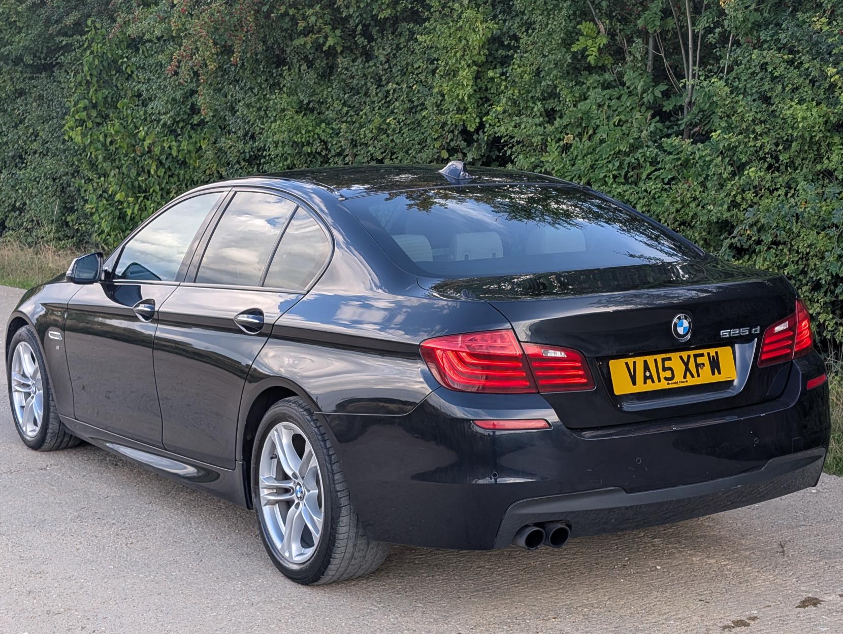 BMW 5 Series 2.0 525d M Sport Saloon 4dr Diesel Auto Euro 6 (s/s) (218 ps)