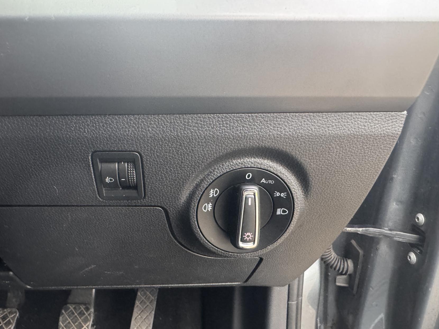 SEAT Ibiza 1.0 MPI SE Hatchback 5dr Petrol Manual Euro 6 (s/s) (75 ps)