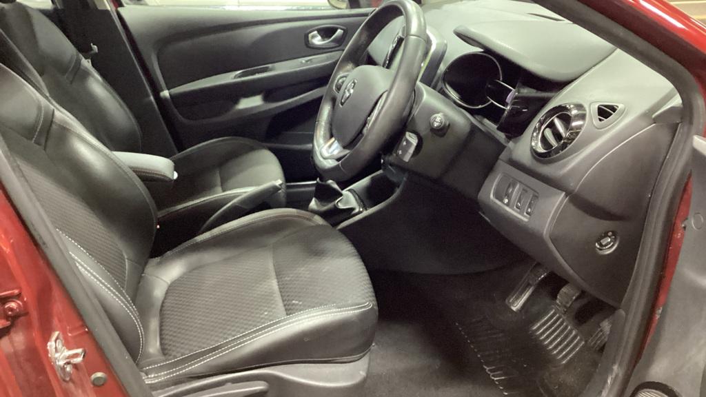 Renault Clio 1.5 dCi Dynamique S Nav Hatchback 5dr Diesel Manual Euro 6 (s/s) (90 ps)