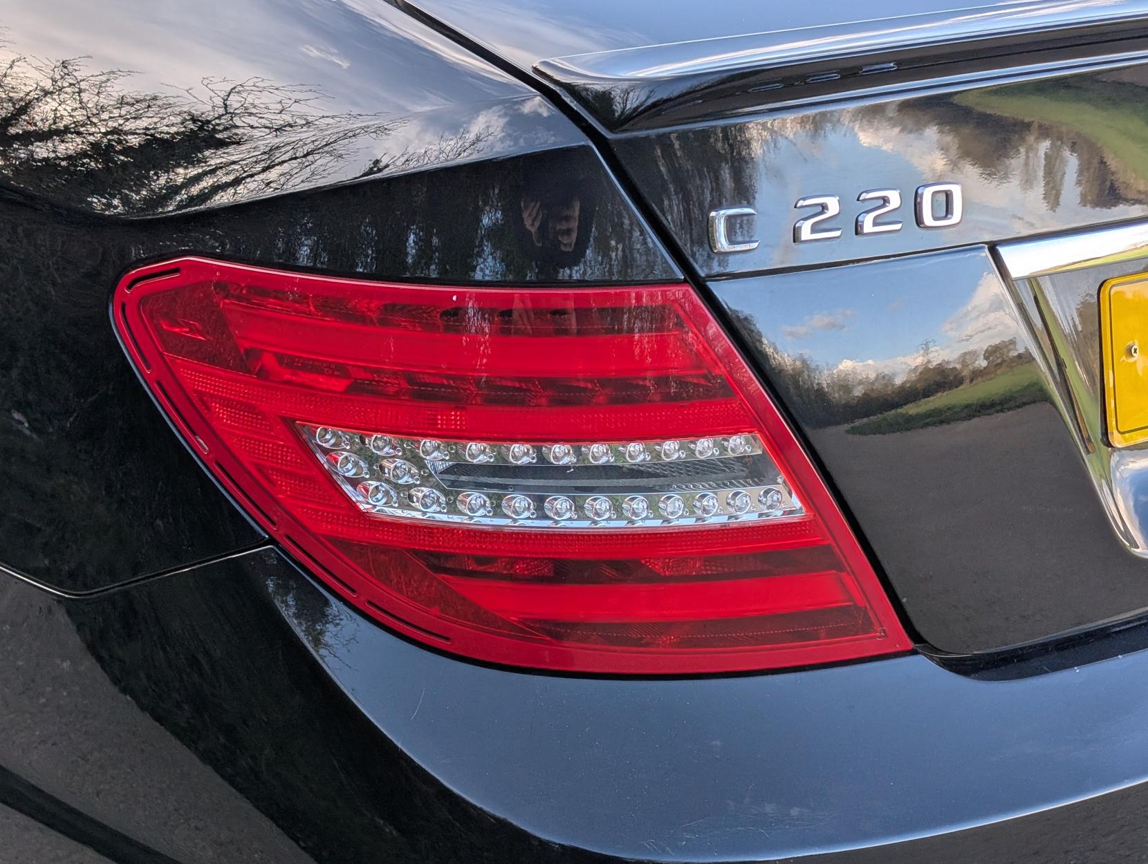 Mercedes-Benz C Class 2.1 C220 CDI AMG Sport Edition Coupe 2dr Diesel G-Tronic+ Euro 5 (s/s) (170 ps)