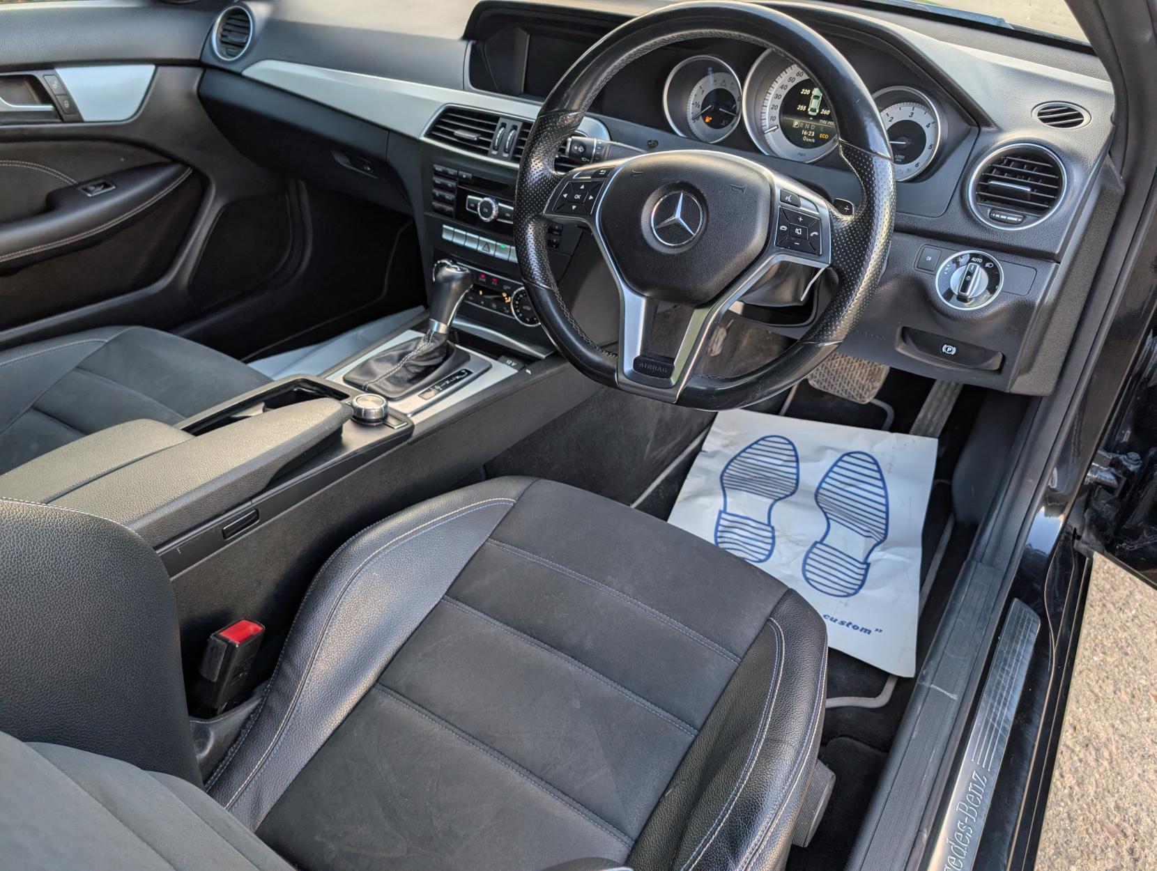 Mercedes-Benz C Class 2.1 C220 CDI AMG Sport Edition Coupe 2dr Diesel G-Tronic+ Euro 5 (s/s) (170 ps)