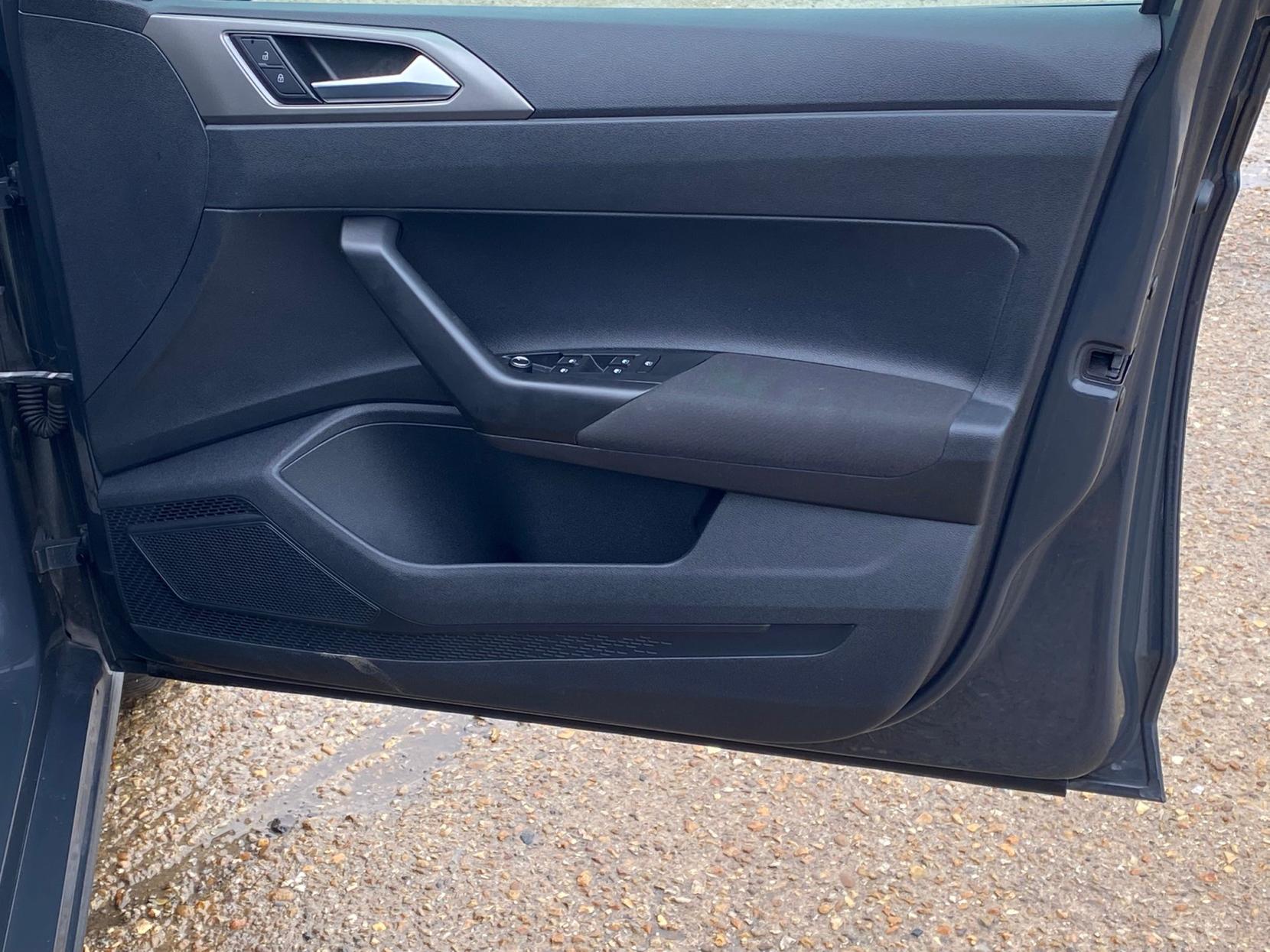 Volkswagen Polo 1.0 EVO SE Hatchback 5dr Petrol Manual Euro 6 (s/s) (80 ps)