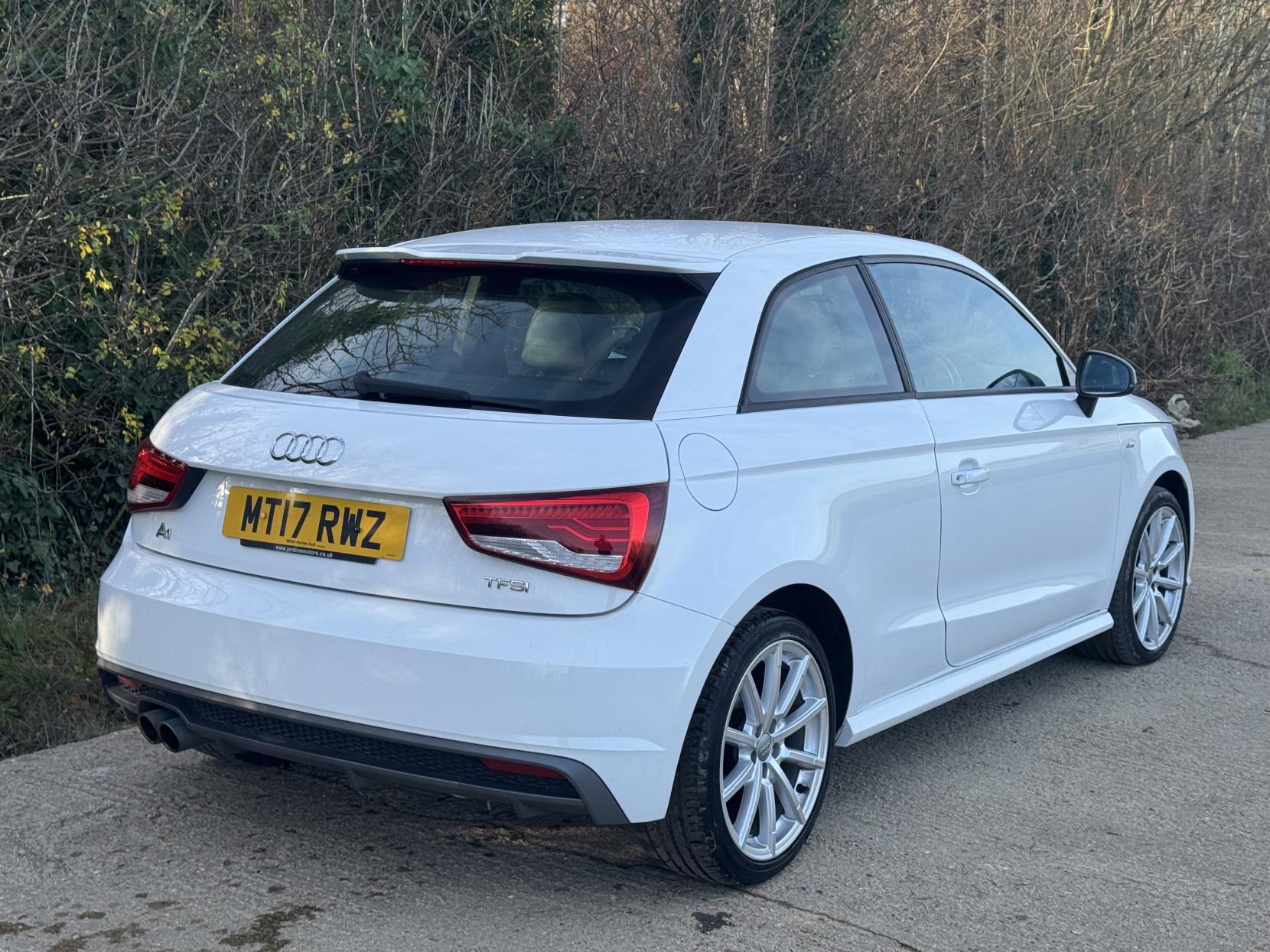 Audi A1 1.4 TFSI S line Hatchback 3dr Petrol Manual Euro 6 (s/s) (125 ps)