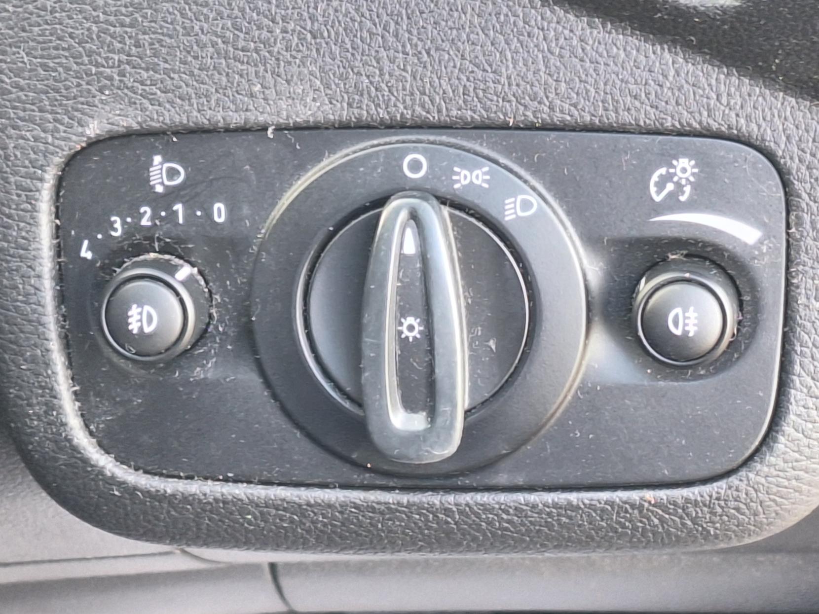 Ford C-Max 1.6 Ti-VCT Zetec MPV 5dr Petrol Manual Euro 6 (125 ps)