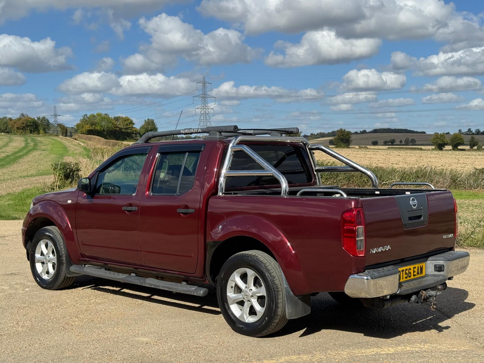 Nissan Navara 2.5 dCi Outlaw Pickup 4dr Diesel Manual (264 g/km, 169 bhp)