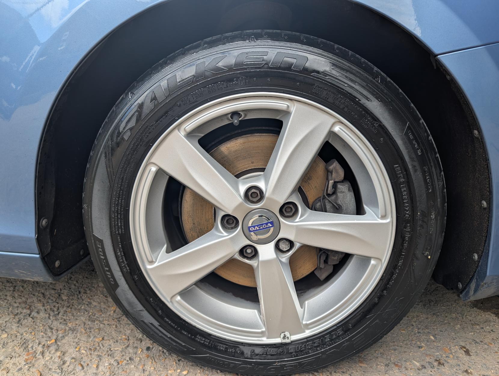 Volvo V40 2.0 T2 ES Hatchback 5dr Petrol Manual Euro 6 (s/s) (122 ps)