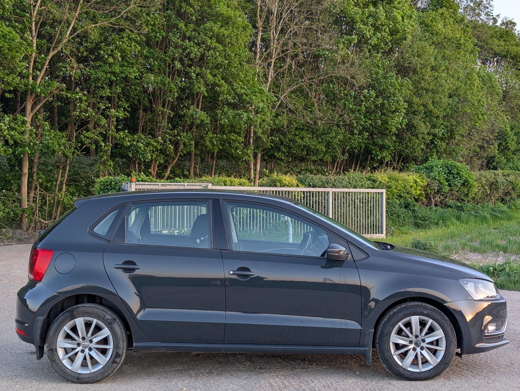 Volkswagen Polo 1.0 BlueMotion Tech SE Hatchback 5dr Petrol Manual Euro 6 (s/s) (75 ps)