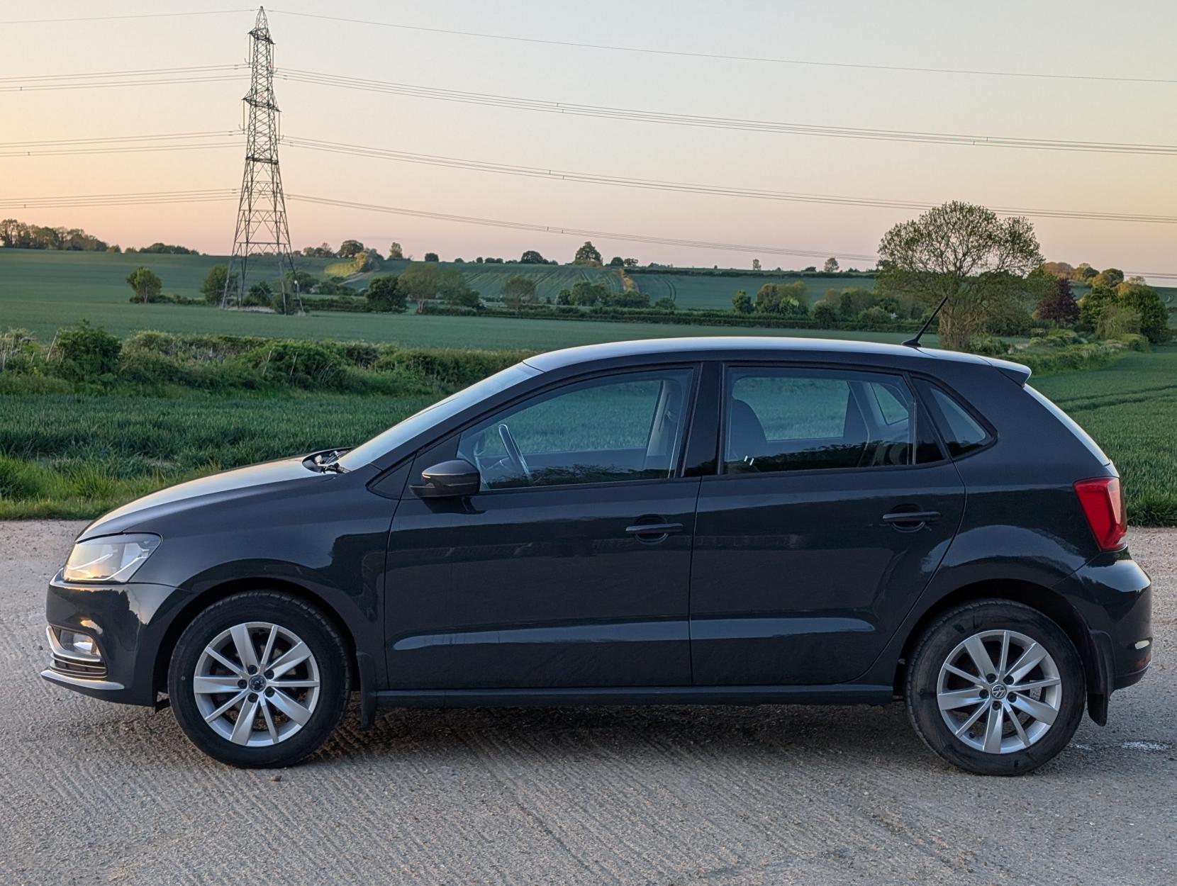 Volkswagen Polo 1.0 BlueMotion Tech SE Hatchback 5dr Petrol Manual Euro 6 (s/s) (75 ps)