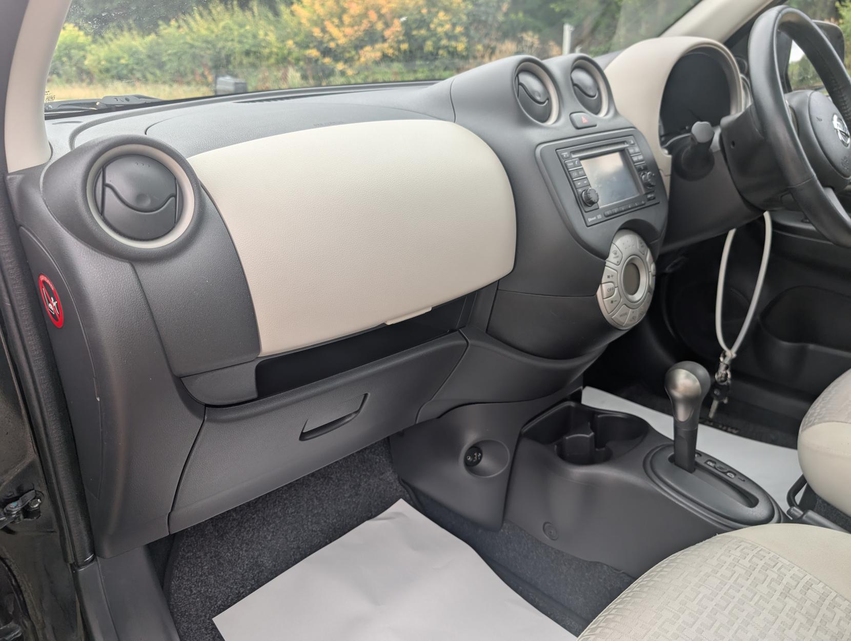 Nissan Micra 1.2 DIG-S Tekna Hatchback 5dr Petrol CVT Euro 5 (s/s) (98 ps)
