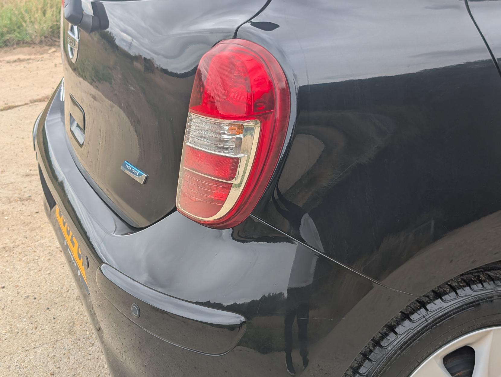 Nissan Micra 1.2 DIG-S Tekna Hatchback 5dr Petrol CVT Euro 5 (s/s) (98 ps)
