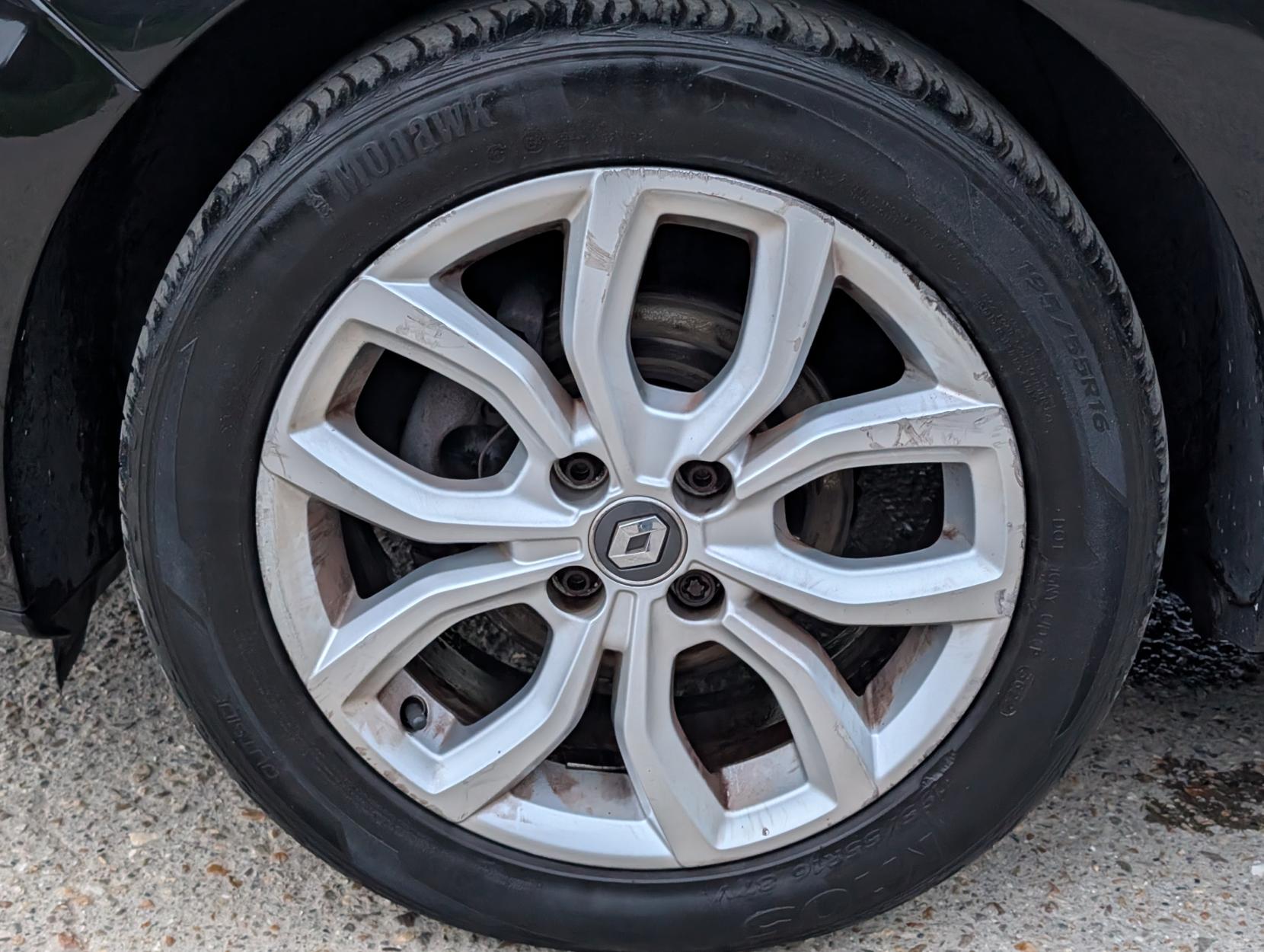 Renault Clio 1.2 16V Dynamique Nav Hatchback 5dr Petrol Manual Euro 6 (75 ps)