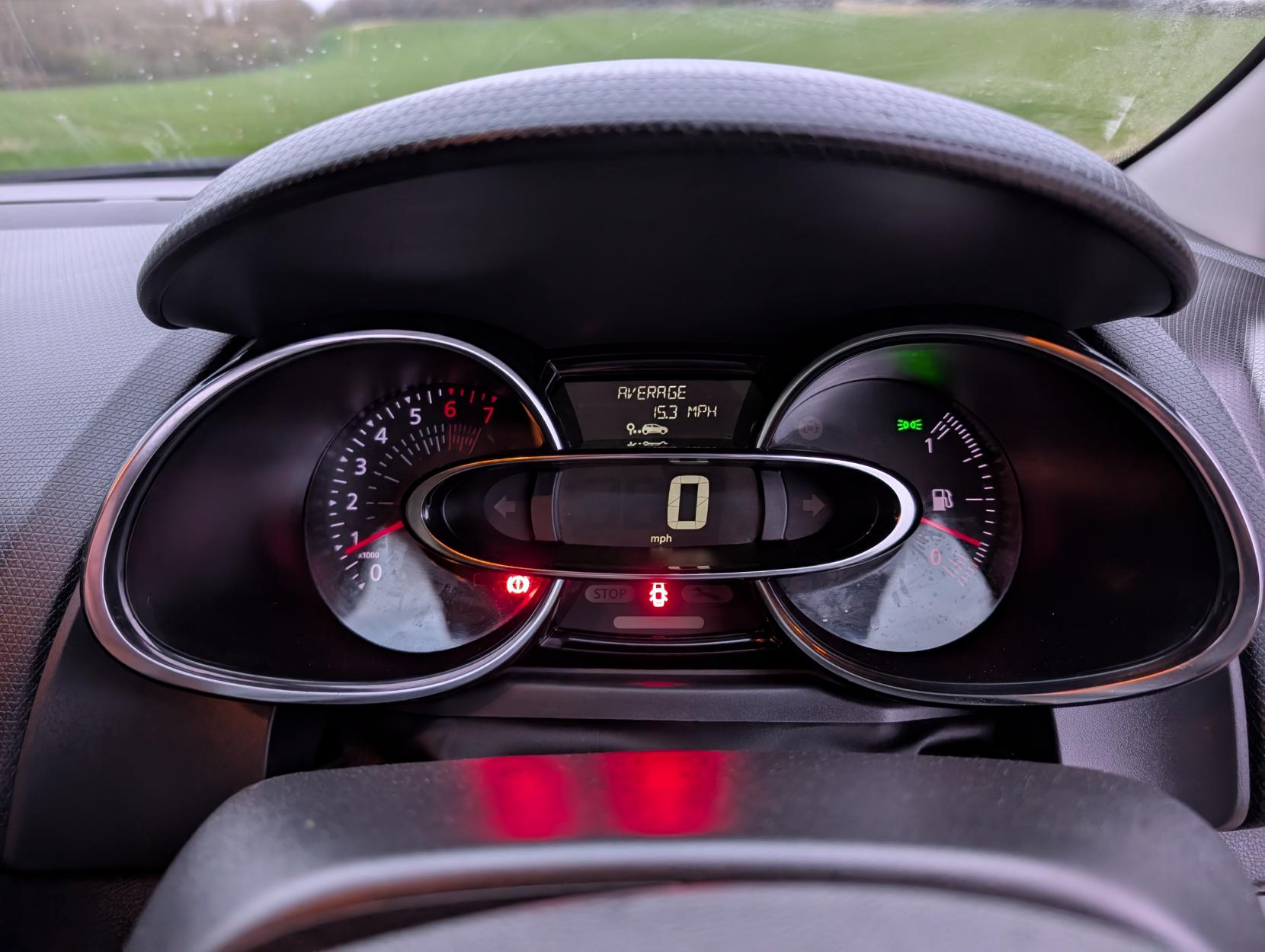 Renault Clio 1.2 16V Dynamique Nav Hatchback 5dr Petrol Manual Euro 6 (75 ps)