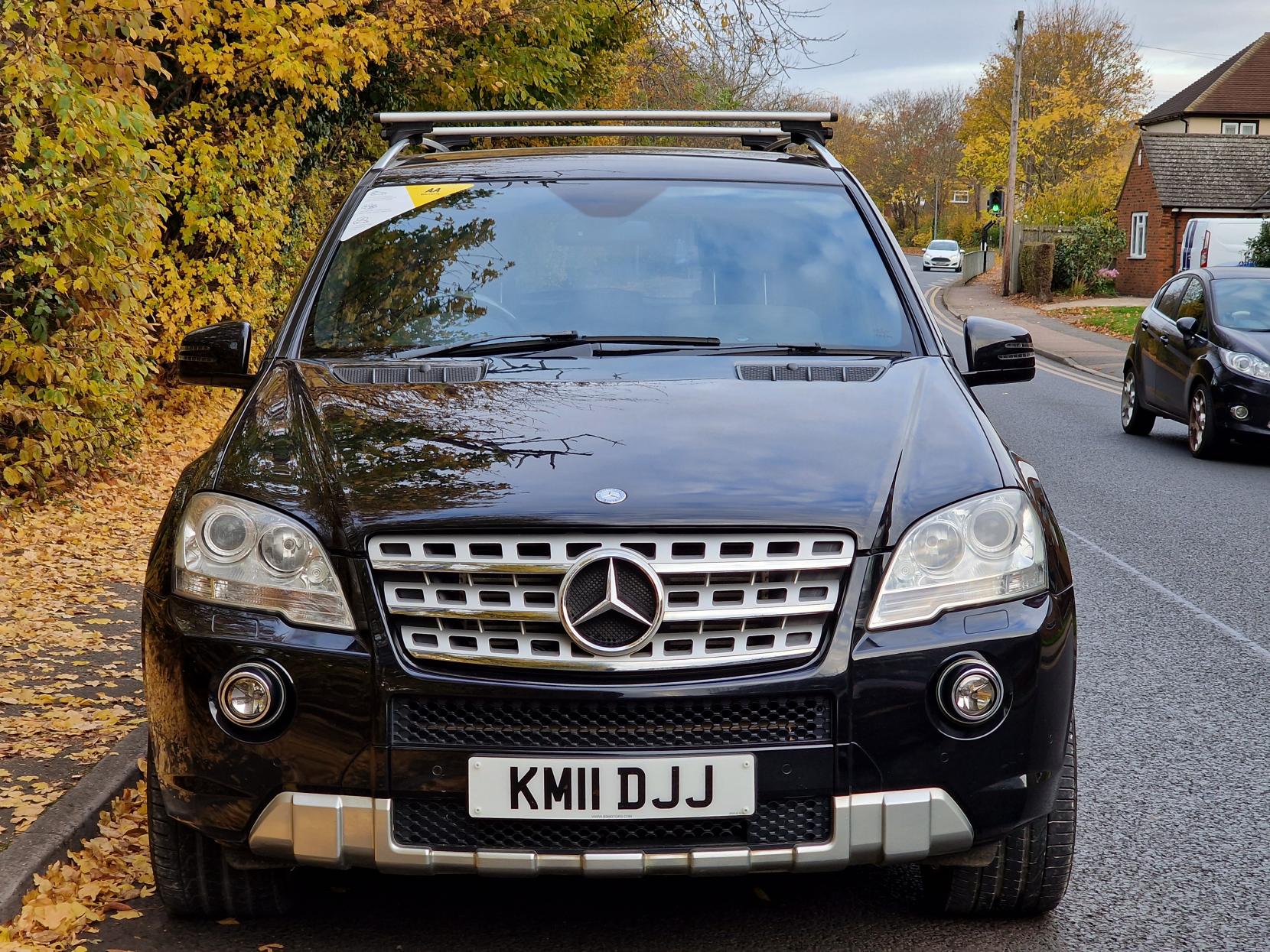 Mercedes-Benz M Class 3.0 ML350 CDI V6 BlueEfficiency Sport SUV 5dr Diesel G-Tronic 4WD Euro 5 (231 ps)