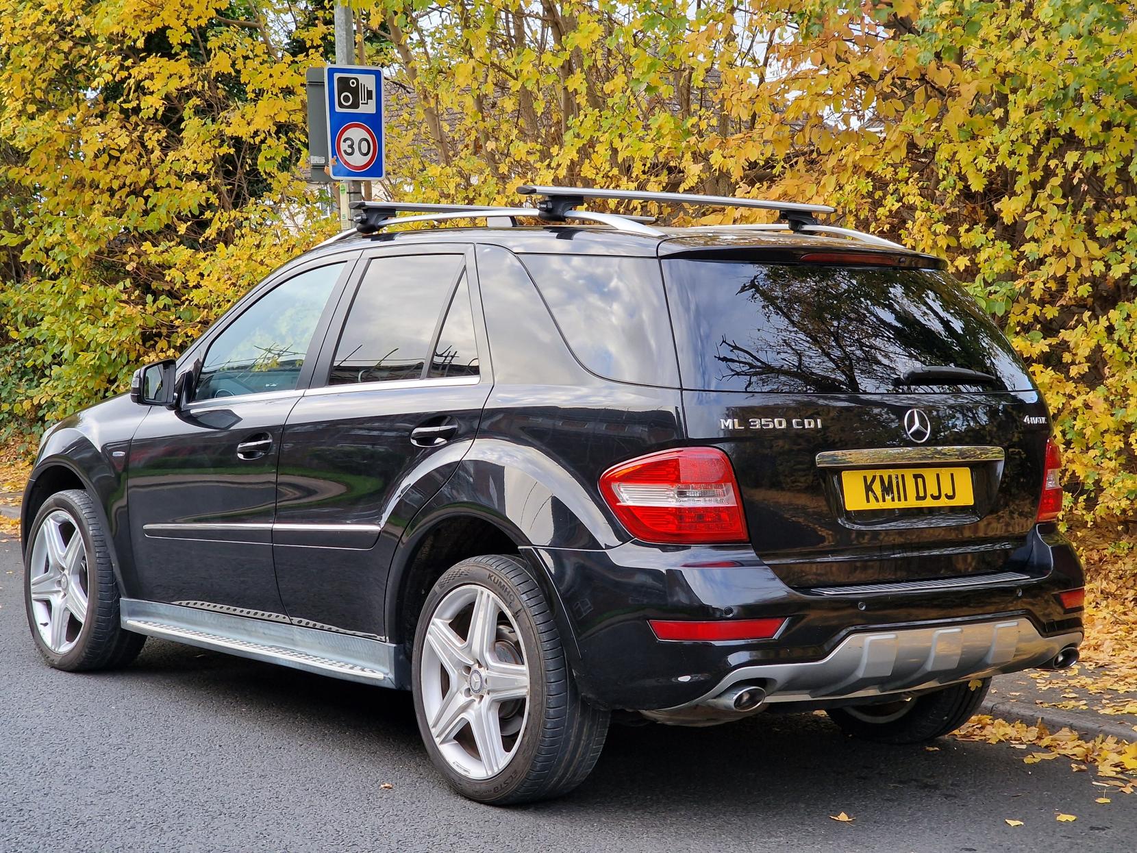 Mercedes-Benz M Class 3.0 ML350 CDI V6 BlueEfficiency Sport SUV 5dr Diesel G-Tronic 4WD Euro 5 (231 ps)