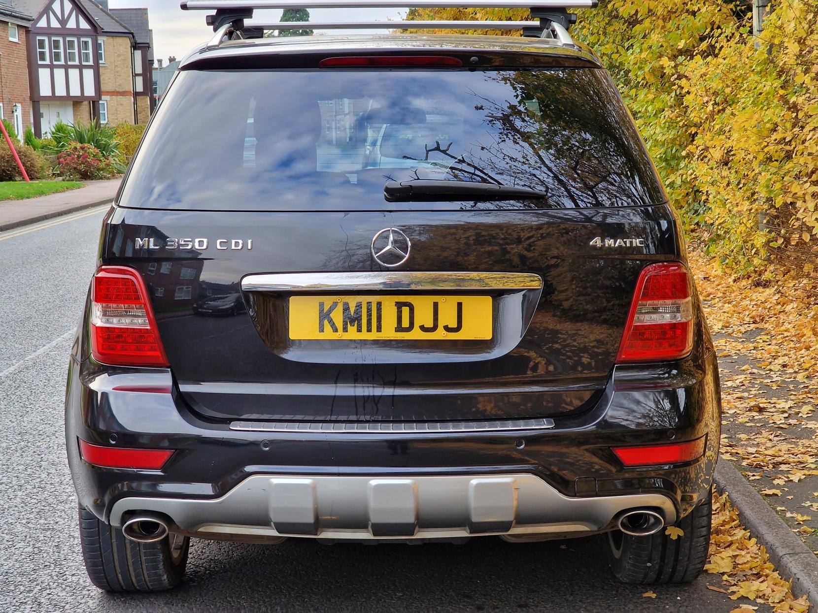 Mercedes-Benz M Class 3.0 ML350 CDI V6 BlueEfficiency Sport SUV 5dr Diesel G-Tronic 4WD Euro 5 (231 ps)