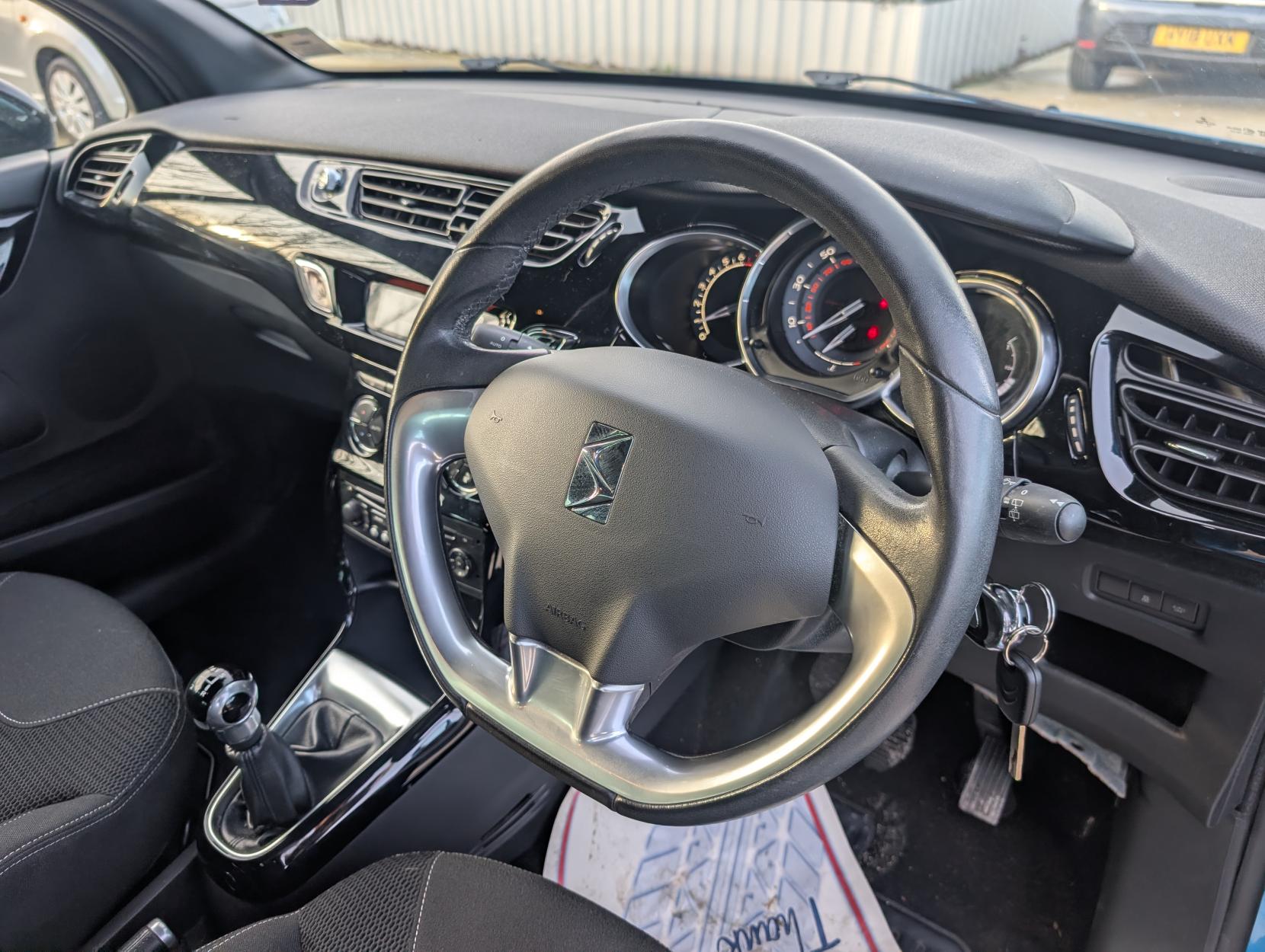 Citroen DS3 1.2 PureTech DStyle Plus Hatchback 3dr Petrol Manual Euro 6 (s/s) (110 ps)