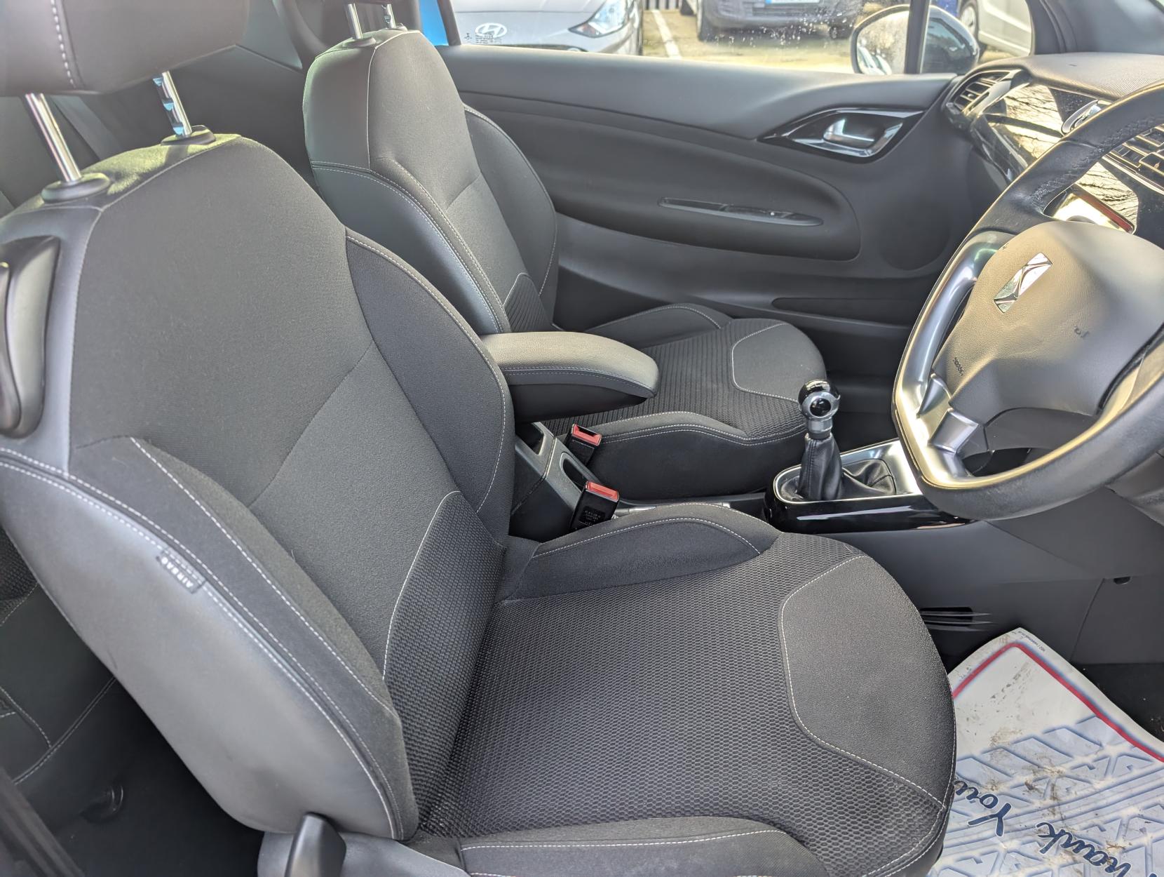 Citroen DS3 1.2 PureTech DStyle Plus Hatchback 3dr Petrol Manual Euro 6 (s/s) (110 ps)