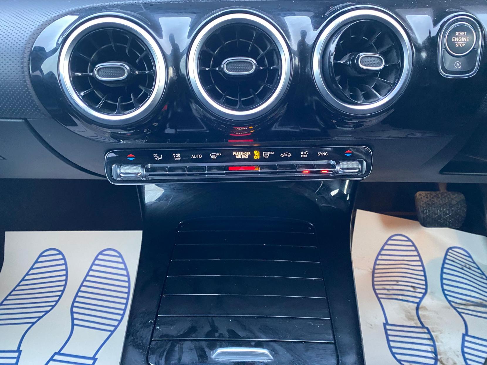 Mercedes-Benz A Class 1.5 A180d Sport (Executive) Hatchback 5dr Diesel 7G-DCT Euro 6 (s/s) (116 ps)