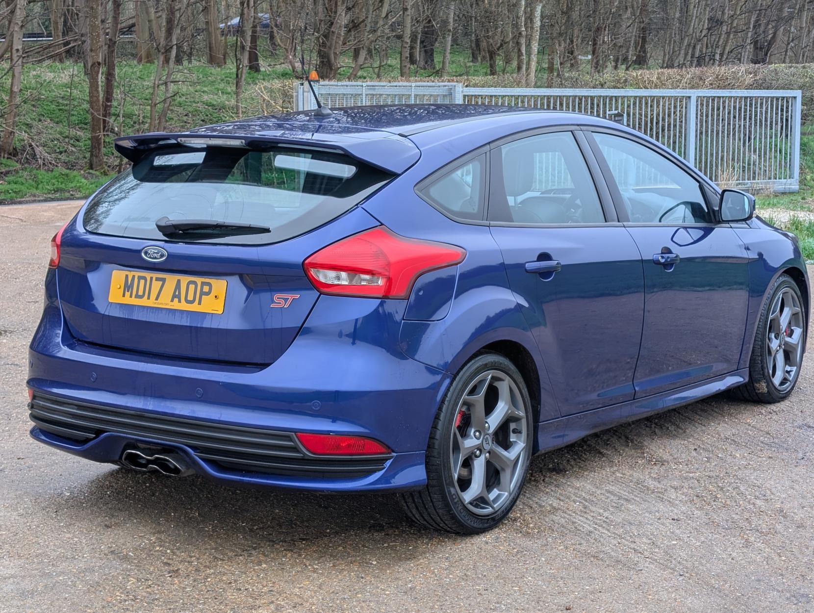 Ford Focus 2.0 TDCi ST-3 Hatchback 5dr Diesel Manual Euro 6 (s/s) (185 ps)