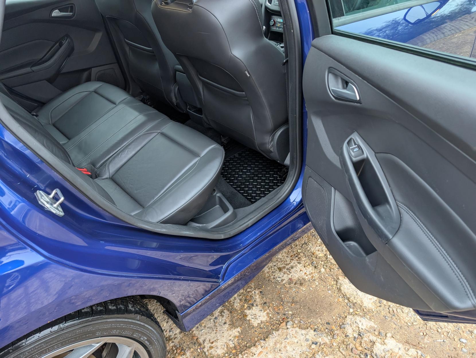 Ford Focus 2.0 TDCi ST-3 Hatchback 5dr Diesel Manual Euro 6 (s/s) (185 ps)