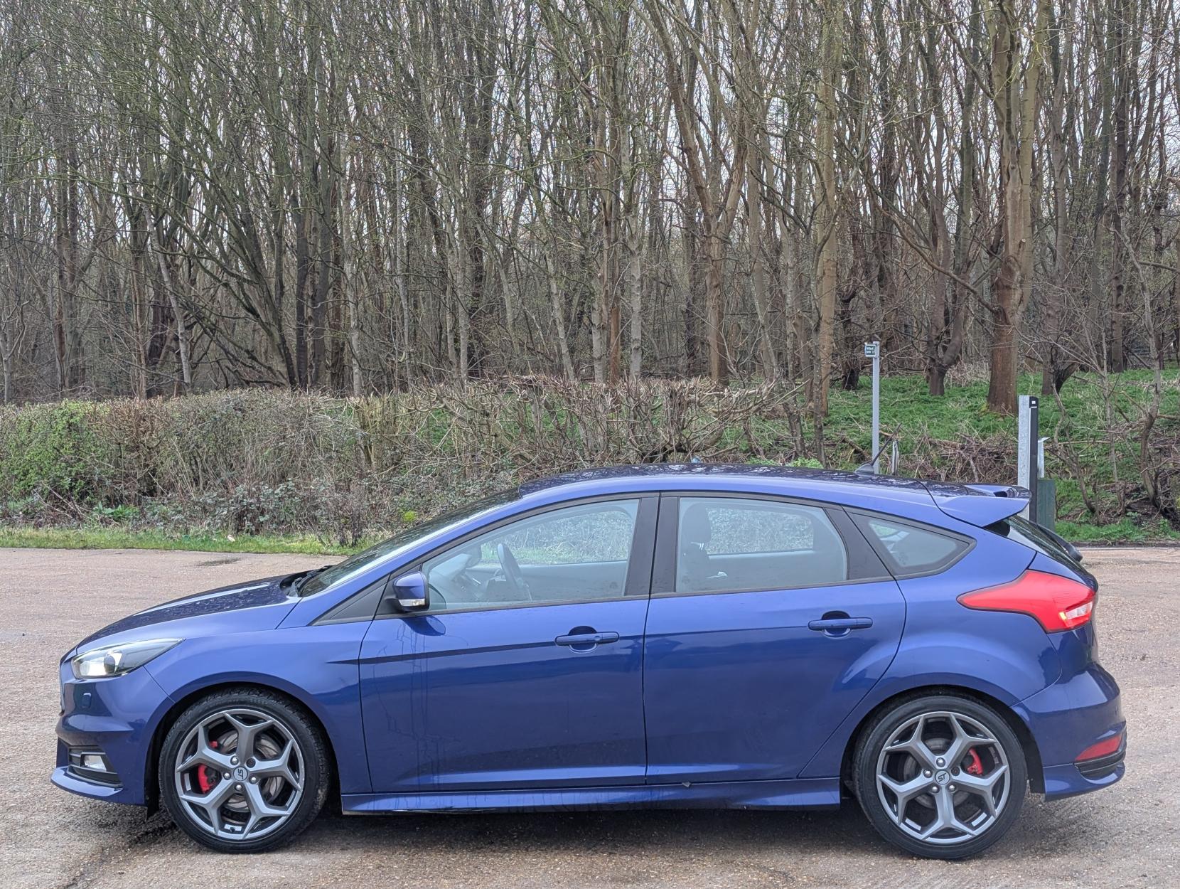 Ford Focus 2.0 TDCi ST-3 Hatchback 5dr Diesel Manual Euro 6 (s/s) (185 ps)