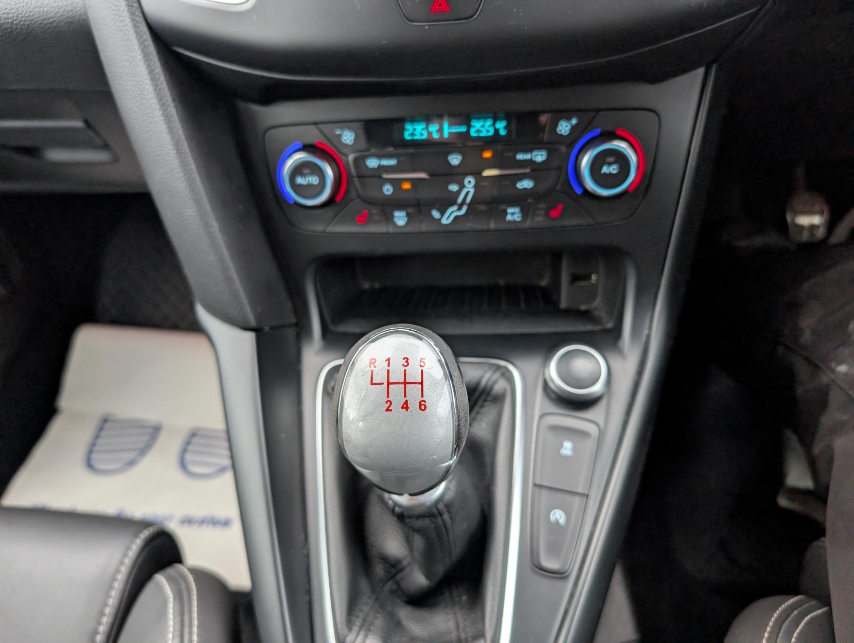 Ford Focus 2.0 TDCi ST-3 Hatchback 5dr Diesel Manual Euro 6 (s/s) (185 ps)