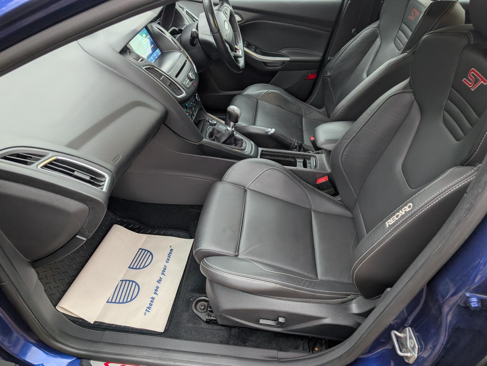 Ford Focus 2.0 TDCi ST-3 Hatchback 5dr Diesel Manual Euro 6 (s/s) (185 ps)