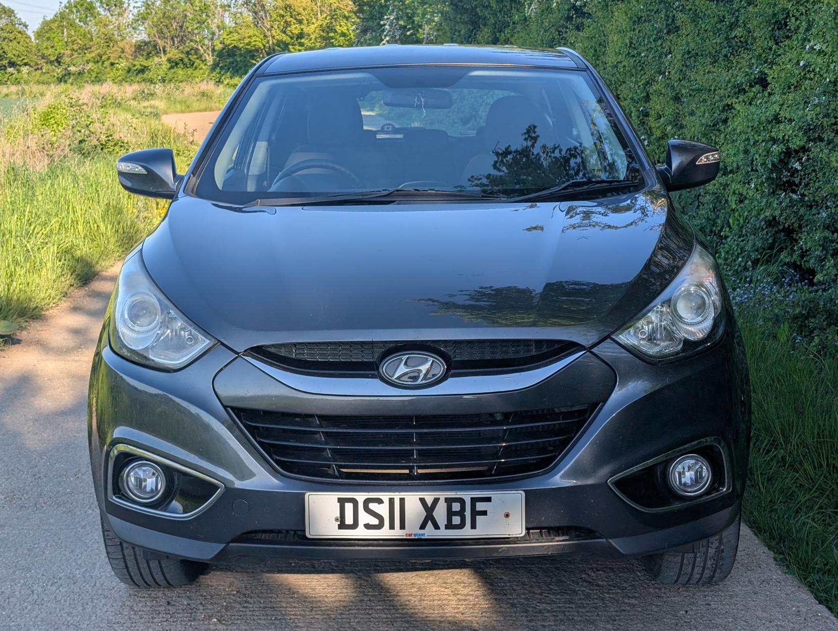 Hyundai ix35 2.0 CRDi Style SUV 5dr Diesel Manual 4WD Euro 5 (134 bhp)