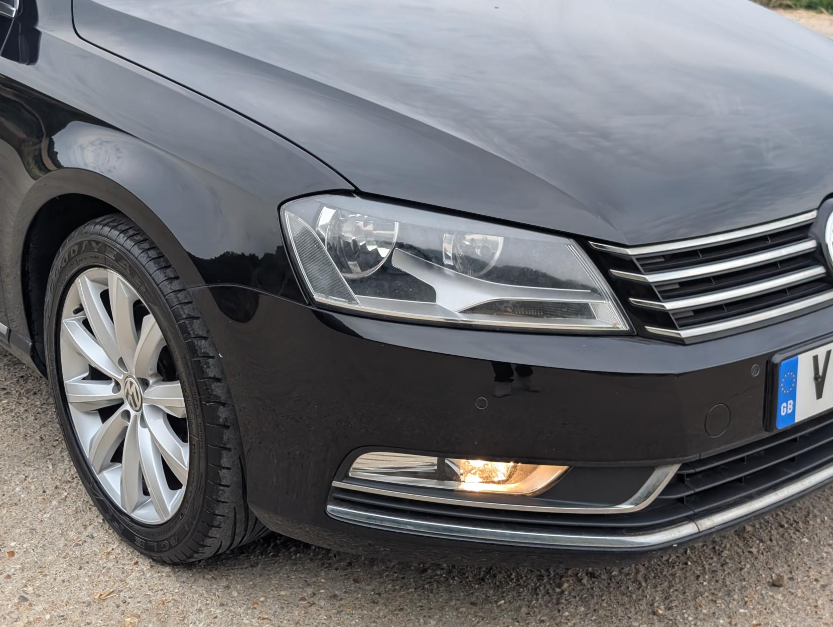 Volkswagen Passat 2.0 TDI BlueMotion Tech Highline Saloon 4dr Diesel Manual Euro 5 (s/s) (140 ps)