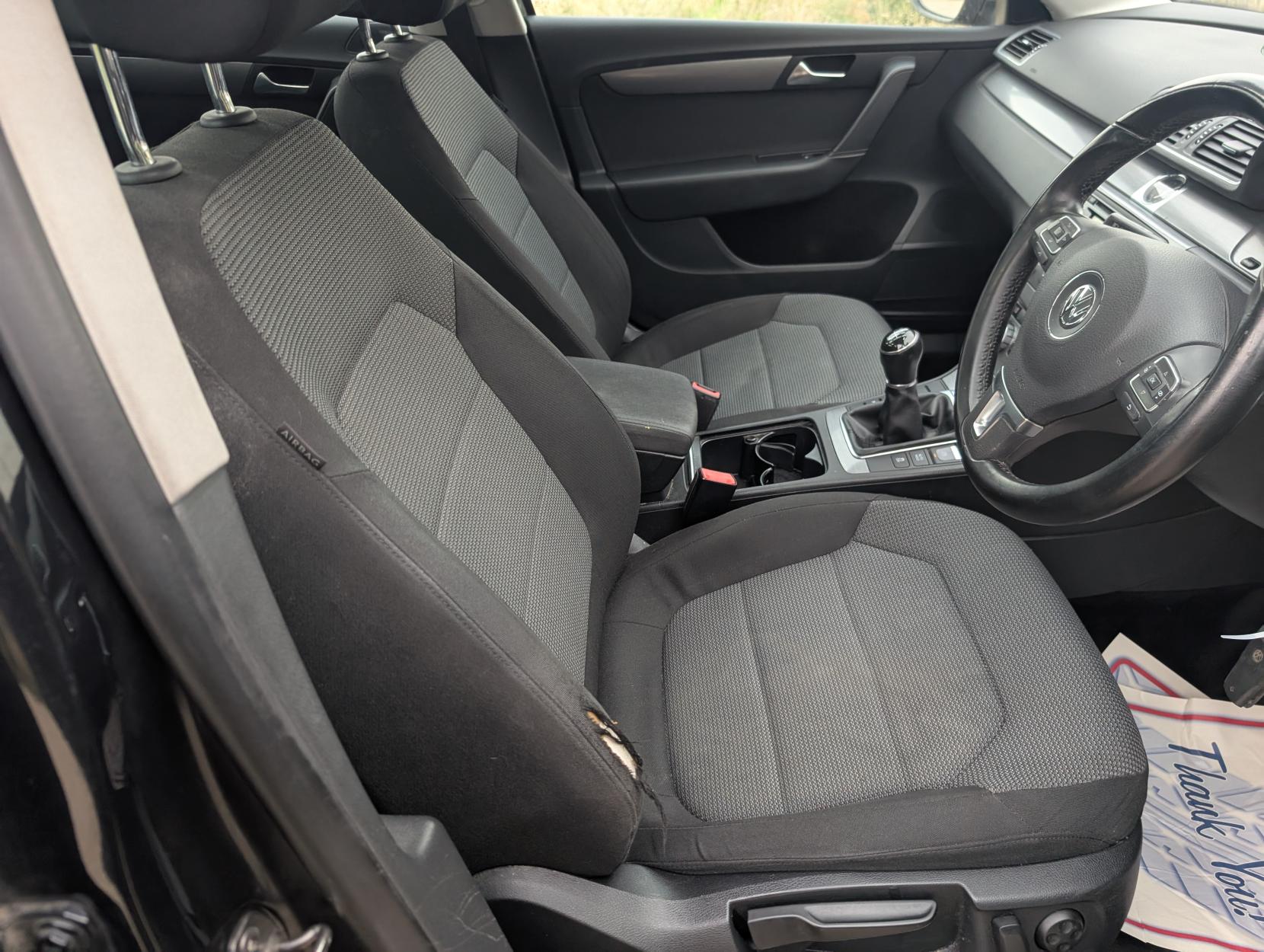 Volkswagen Passat 2.0 TDI BlueMotion Tech Highline Saloon 4dr Diesel Manual Euro 5 (s/s) (140 ps)