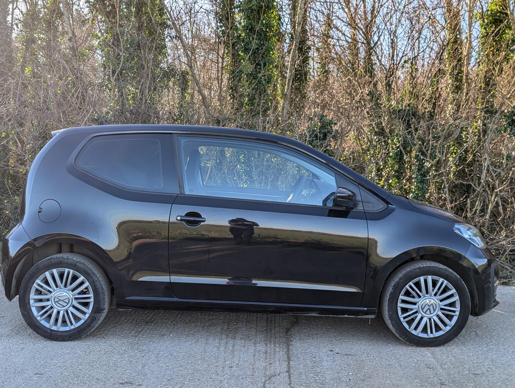 Volkswagen up! 1.0 Move up! Hatchback 3dr Petrol Manual Euro 6 (s/s) (60 ps)