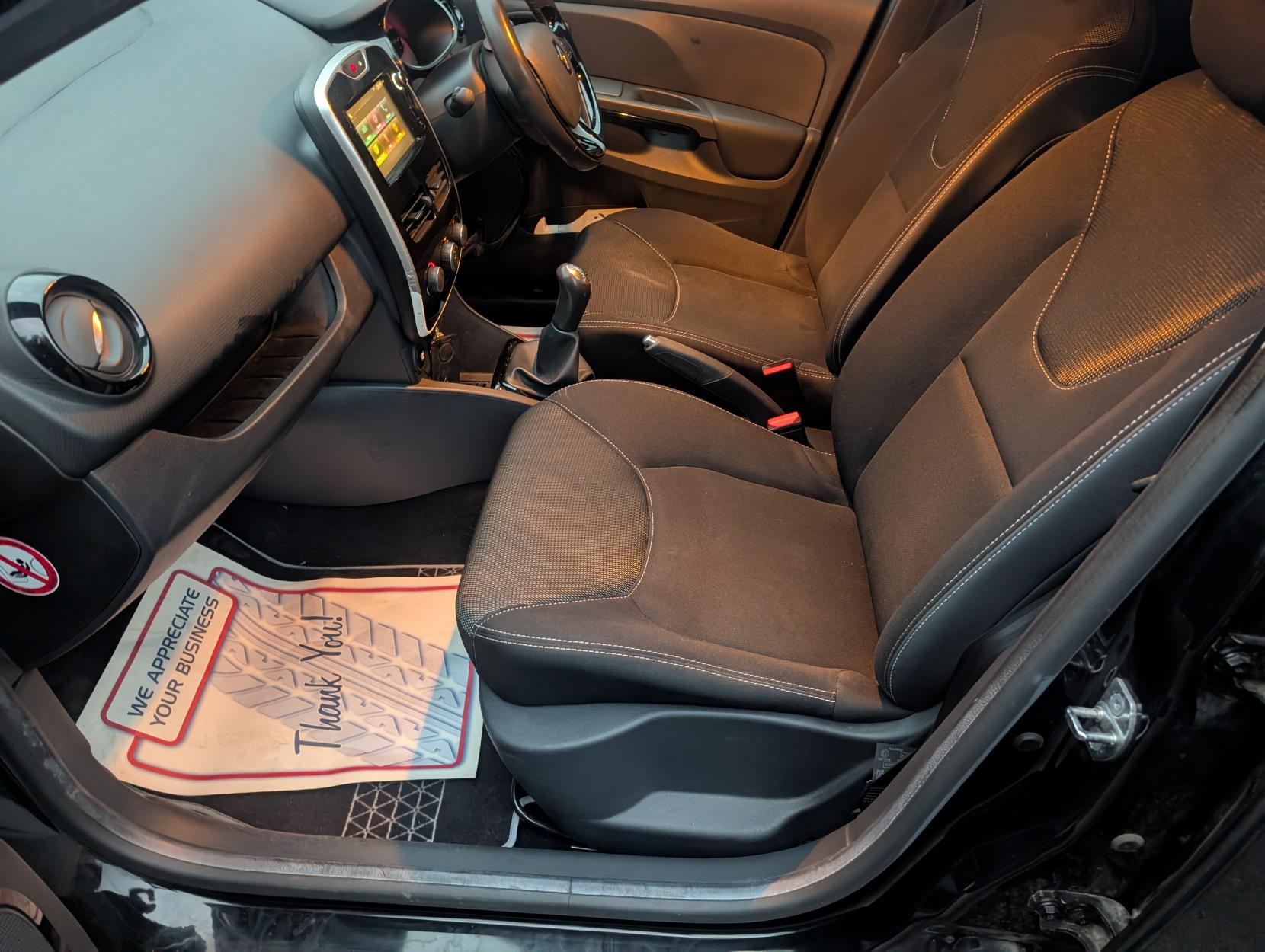 Renault Clio 1.2 16V Dynamique Nav Hatchback 5dr Petrol Manual Euro 6 (75 ps)