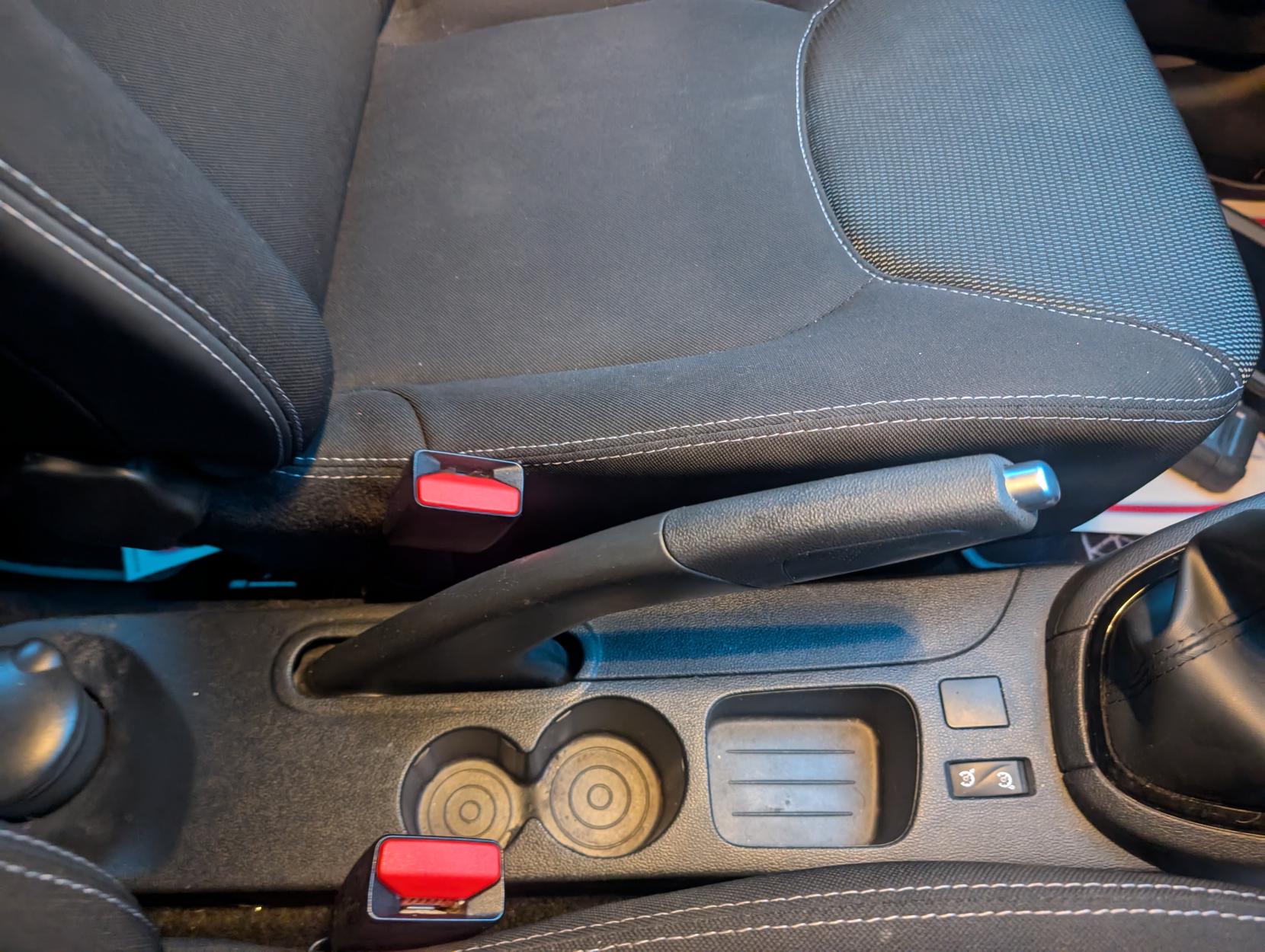 Renault Clio 1.2 16V Dynamique Nav Hatchback 5dr Petrol Manual Euro 6 (75 ps)