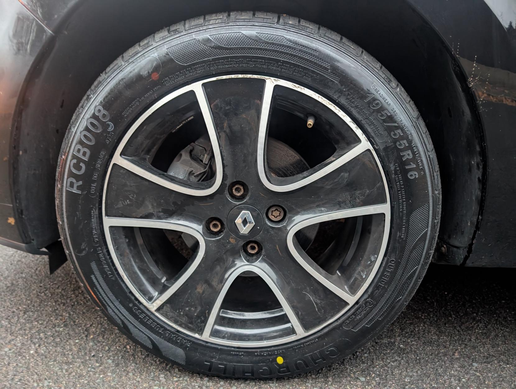 Renault Clio 1.2 16V Dynamique Nav Hatchback 5dr Petrol Manual Euro 6 (75 ps)