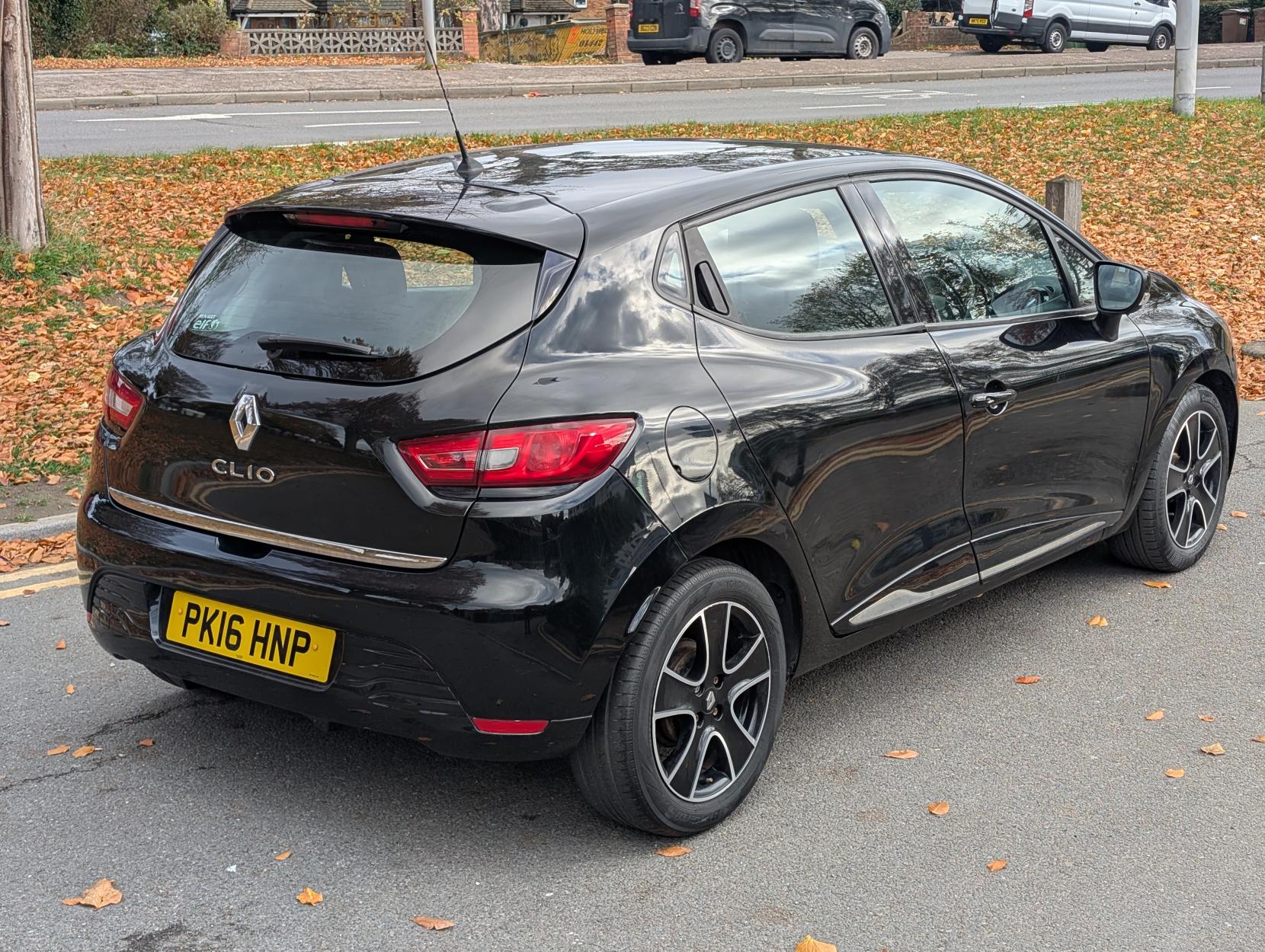 Renault Clio 1.2 16V Dynamique Nav Hatchback 5dr Petrol Manual Euro 6 (75 ps)